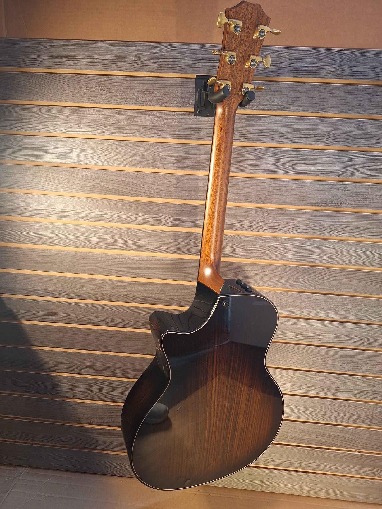 Taylor Builder's Edition 814ce