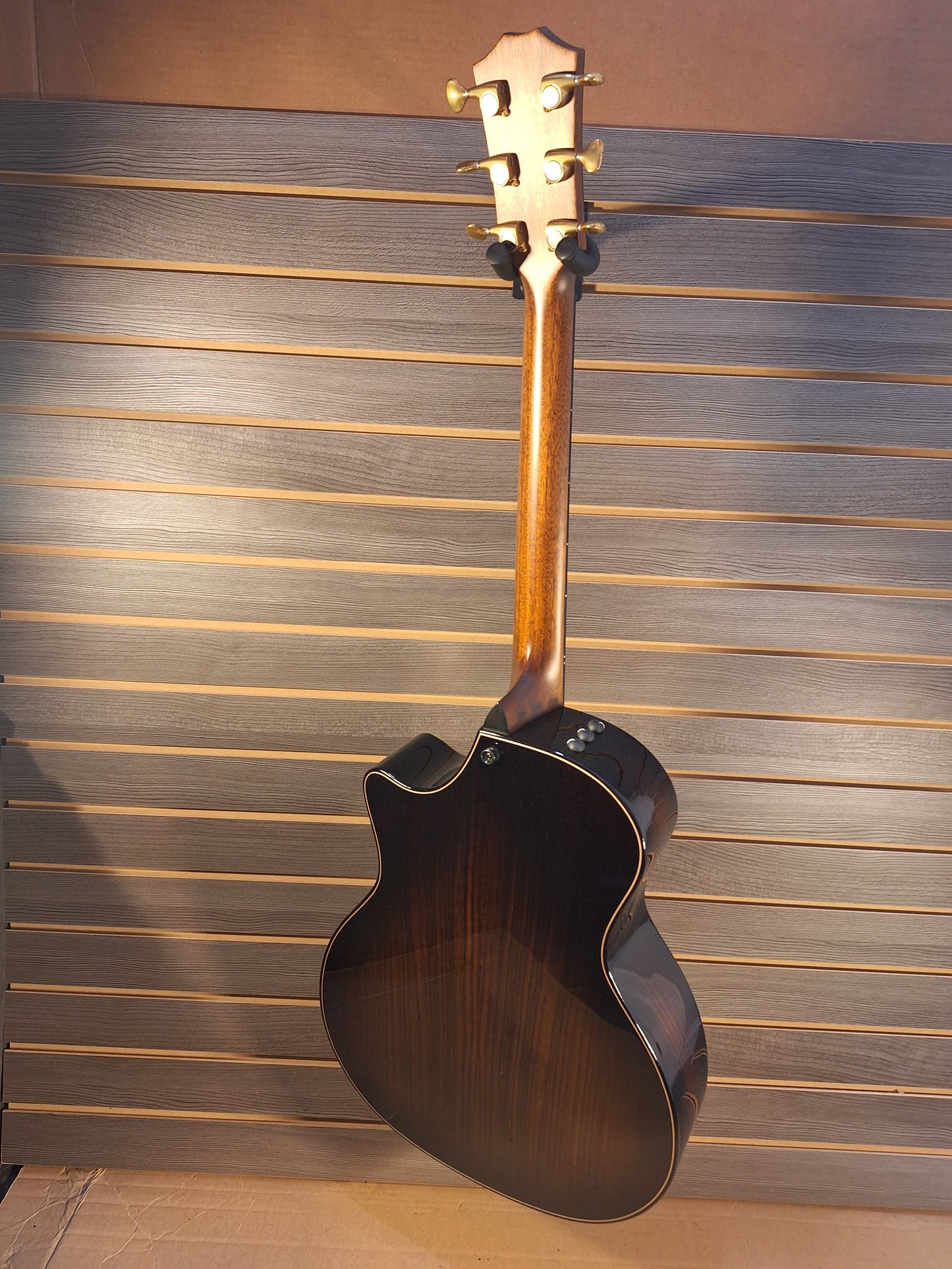 Taylor Builder's Edition 814ce