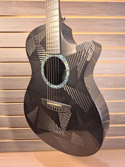 Previously Owned Rainsong BI-OM1000N2 with Iriginal Hard Case
