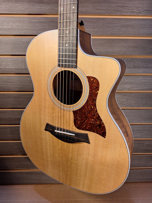 Taylor 214ce Acoustic/Electric Guitar