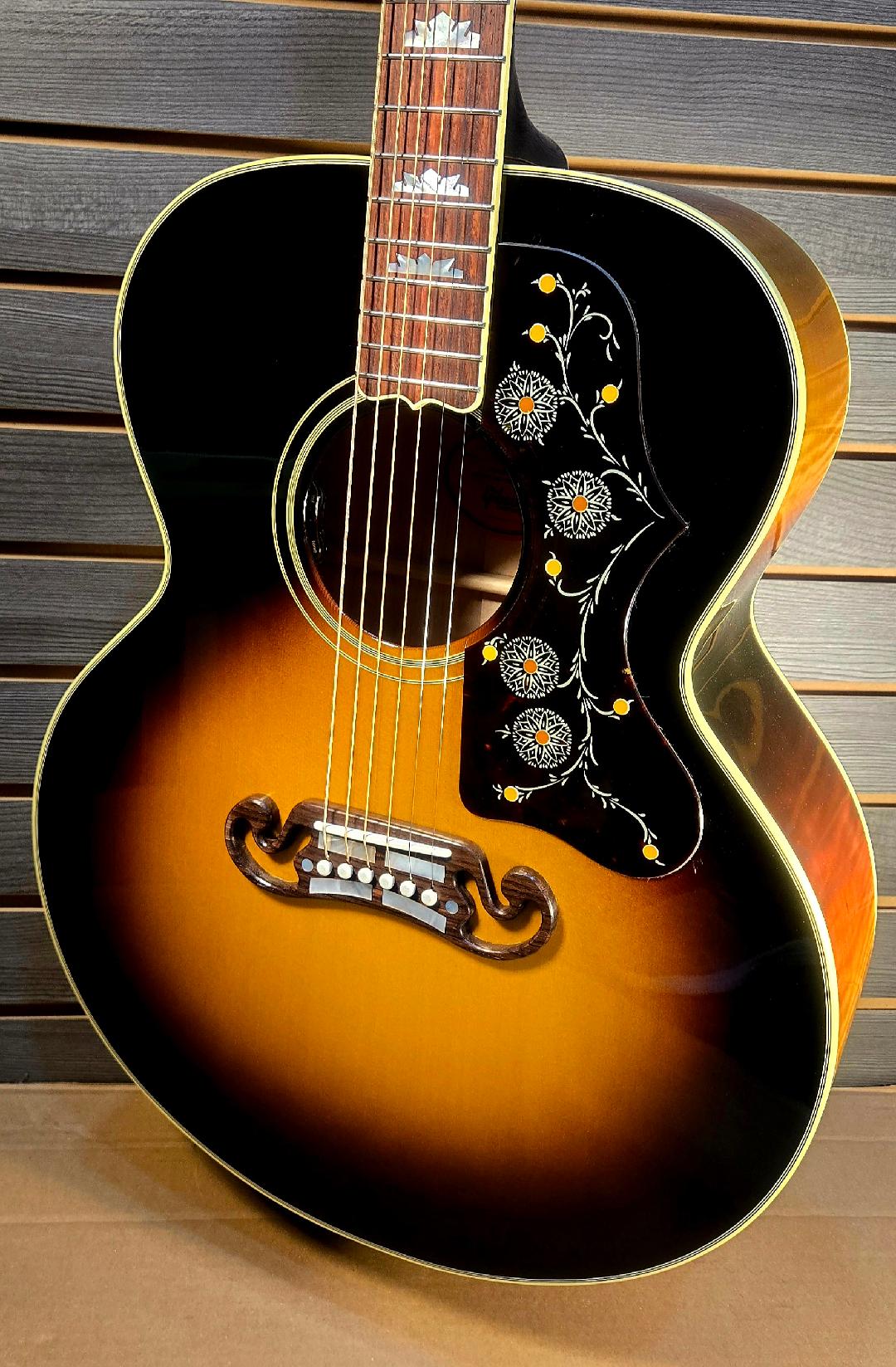 Gibson SJ-200 Original Vintage Sunburst Acoustic Electric Guitar with Hardcase