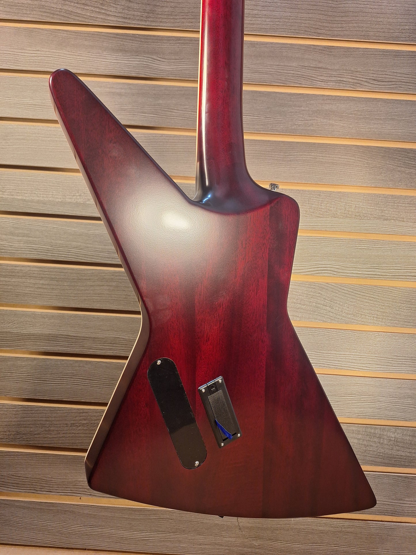 Epiphone Extura Prophecy w/Premium Gigbag