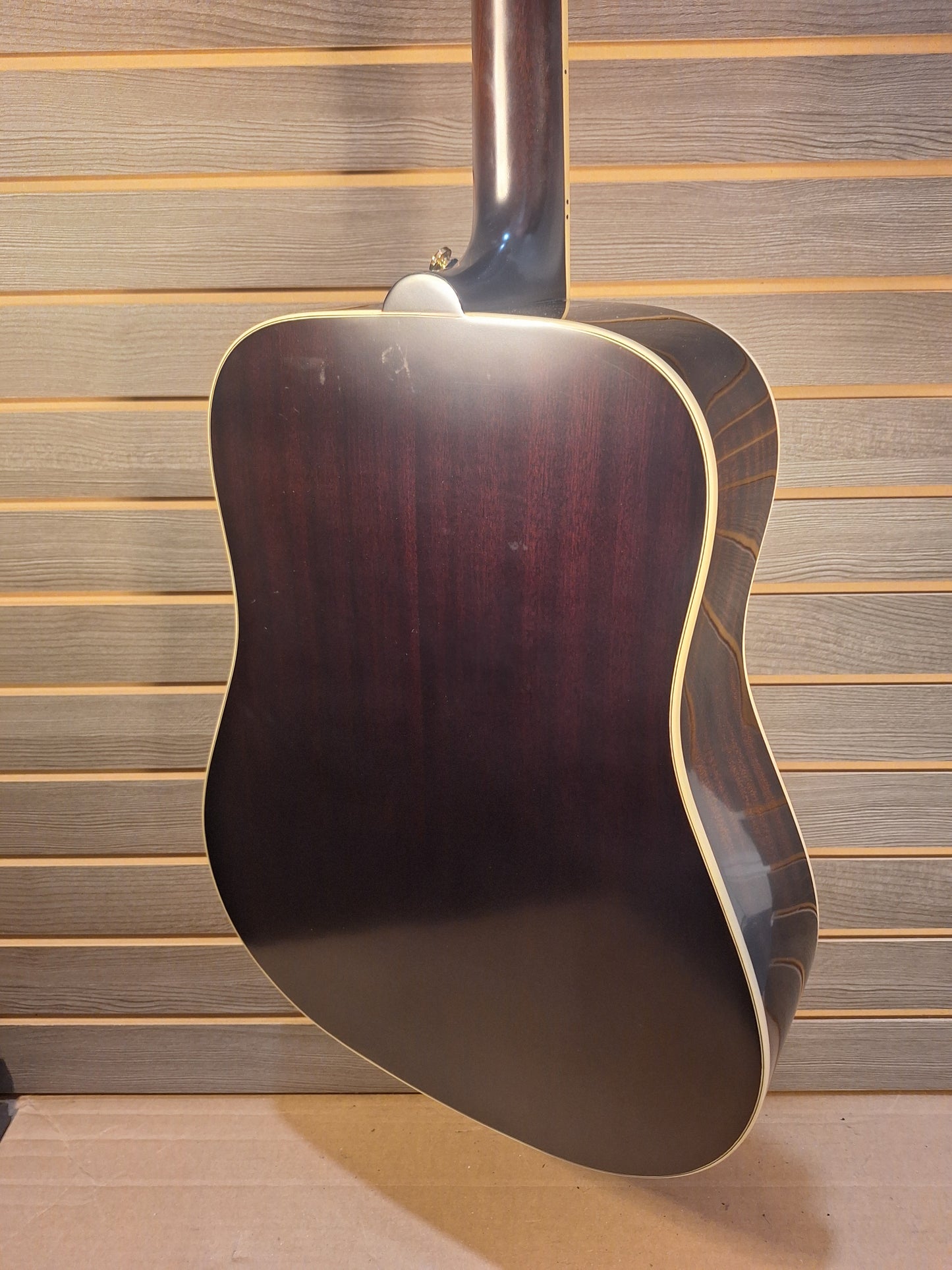 Epiphone Hummingbird Aged Natural Gloss (1)
