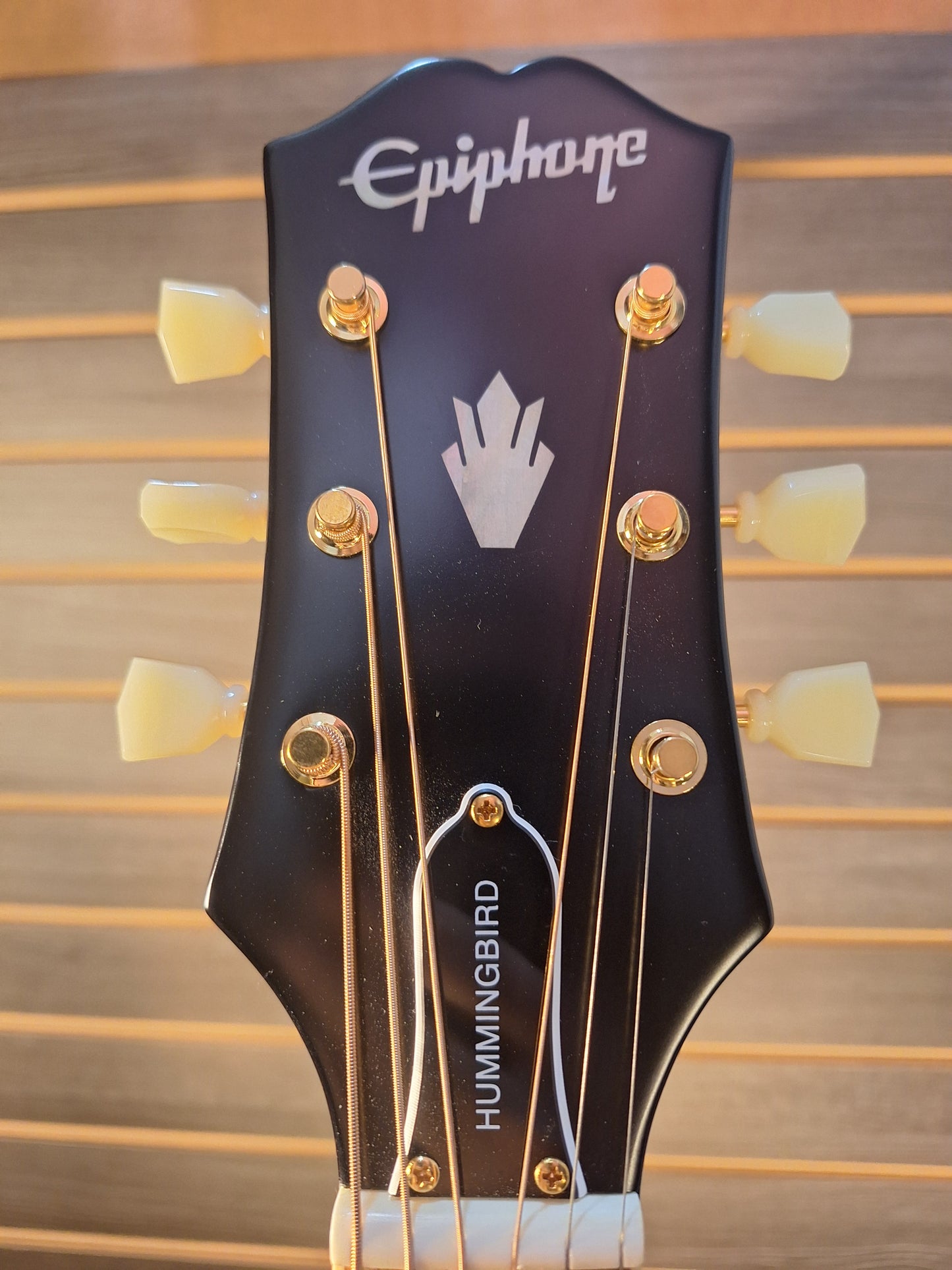 Epiphone Hummingbird Aged Natural Gloss (1)