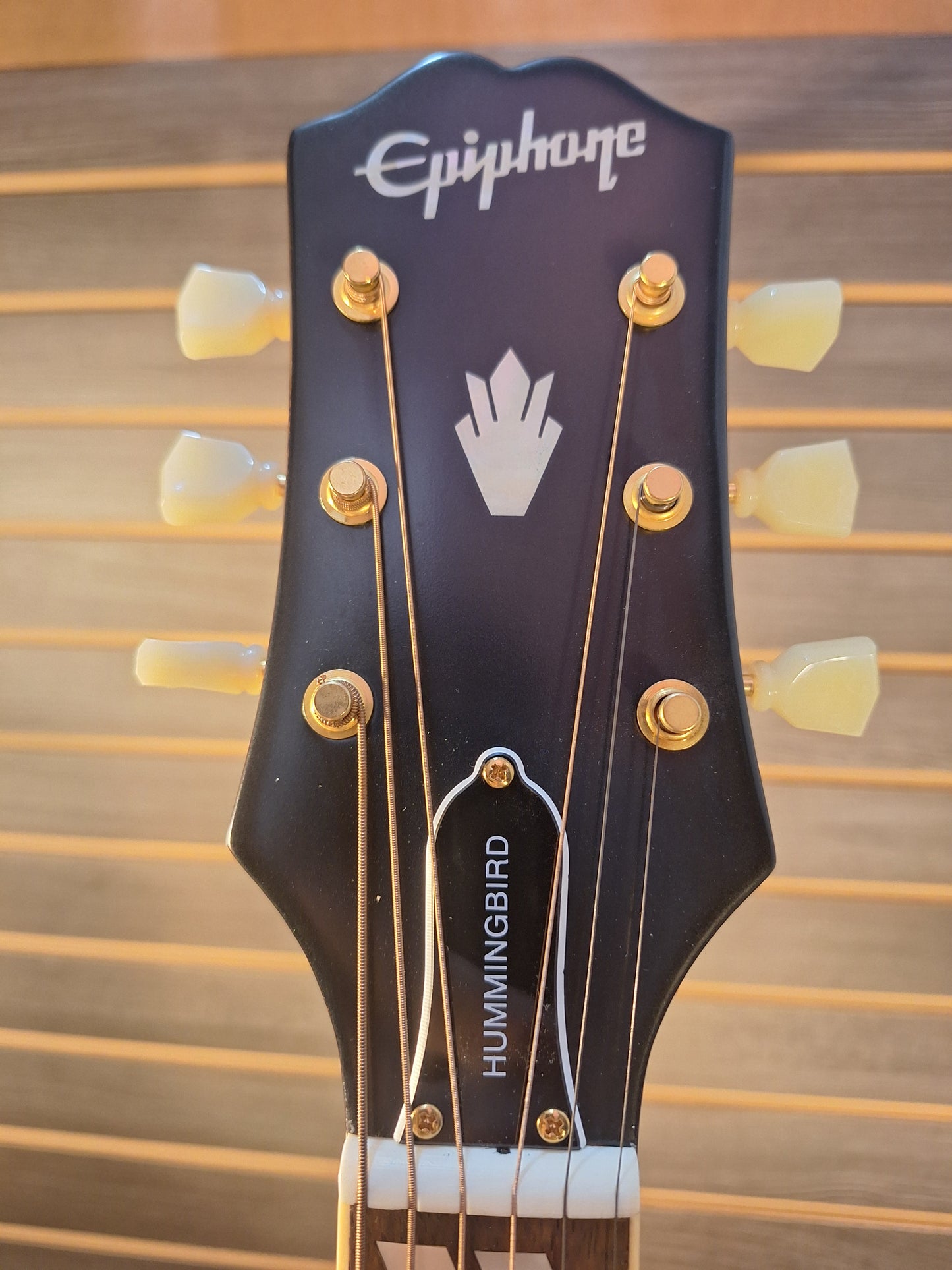 Epiphone Hummingbird Aged Natural Gloss (2)