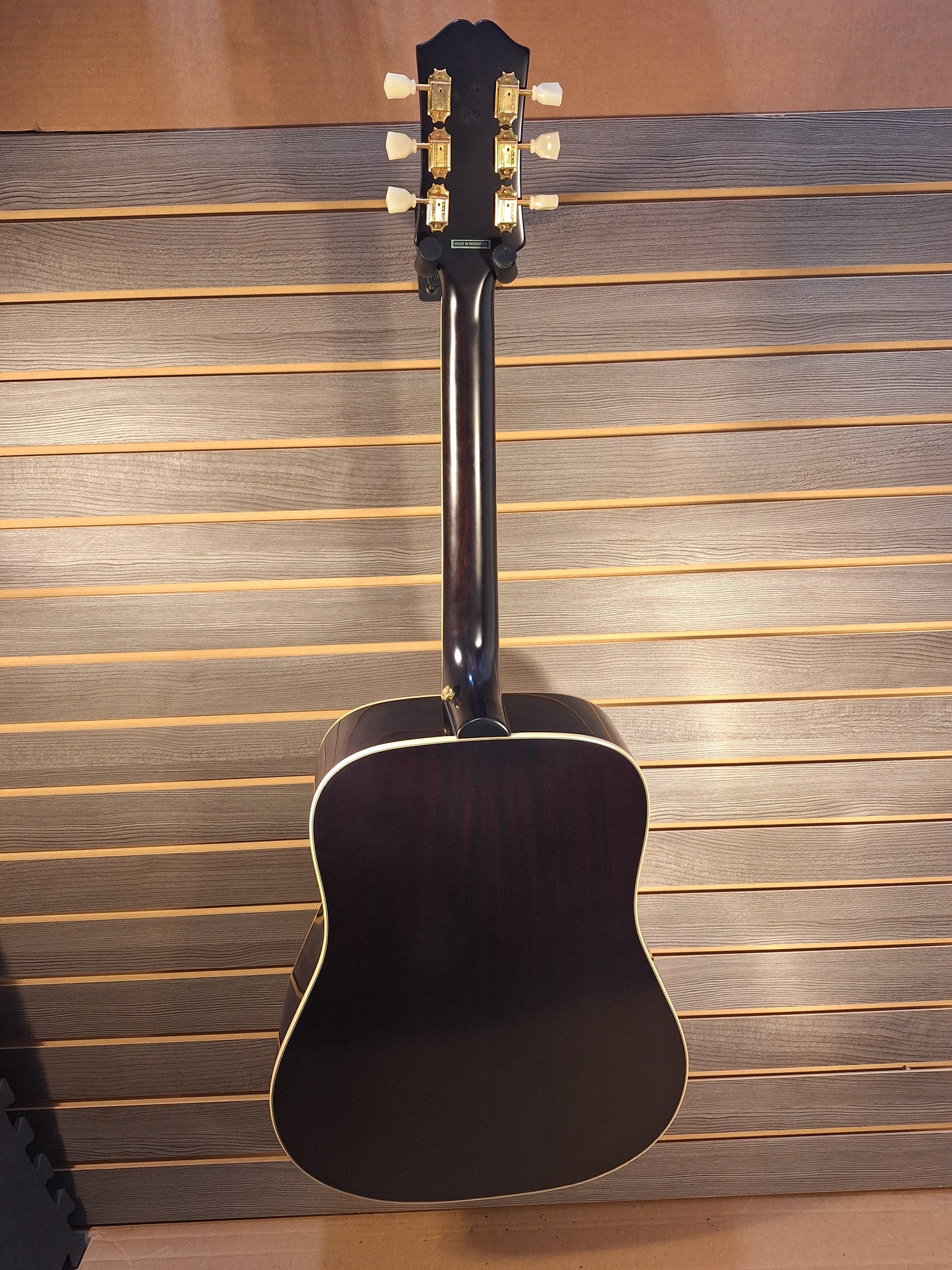 Epiphone Hummingbird Aged Natural Gloss (3)