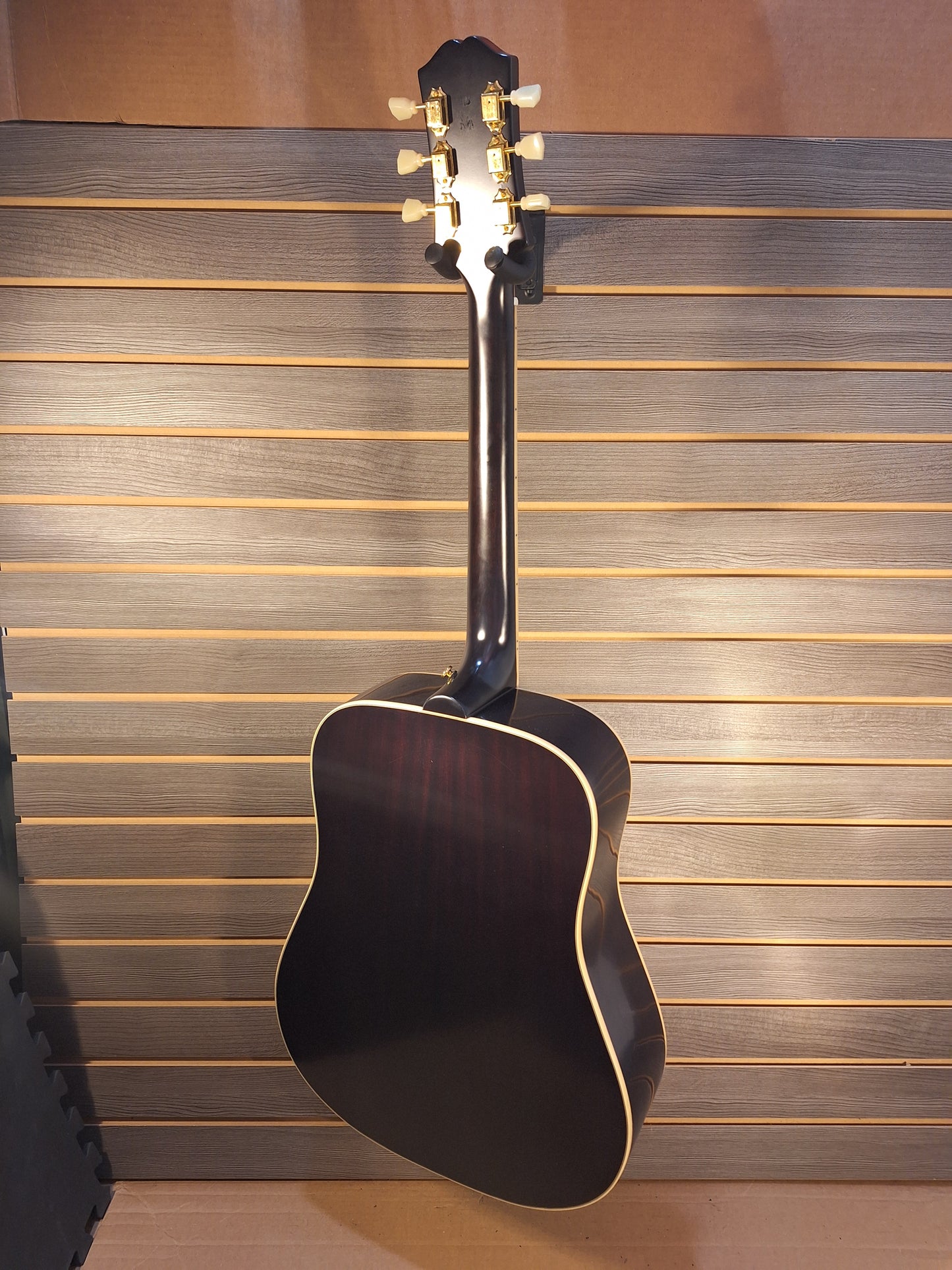 Epiphone Hummingbird Aged Natural Gloss (3)