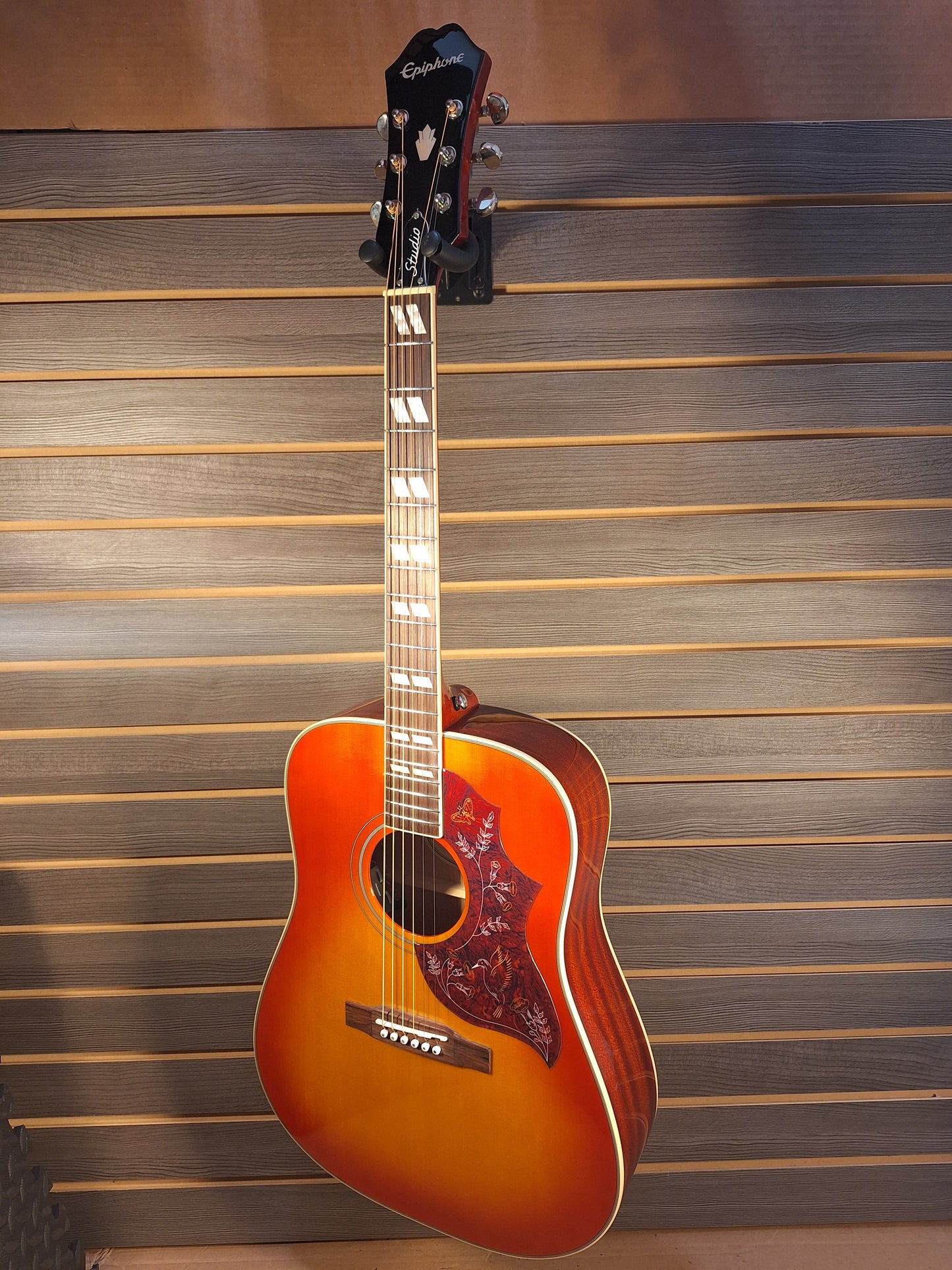 Epiphone Hummingbird Studio (#1)