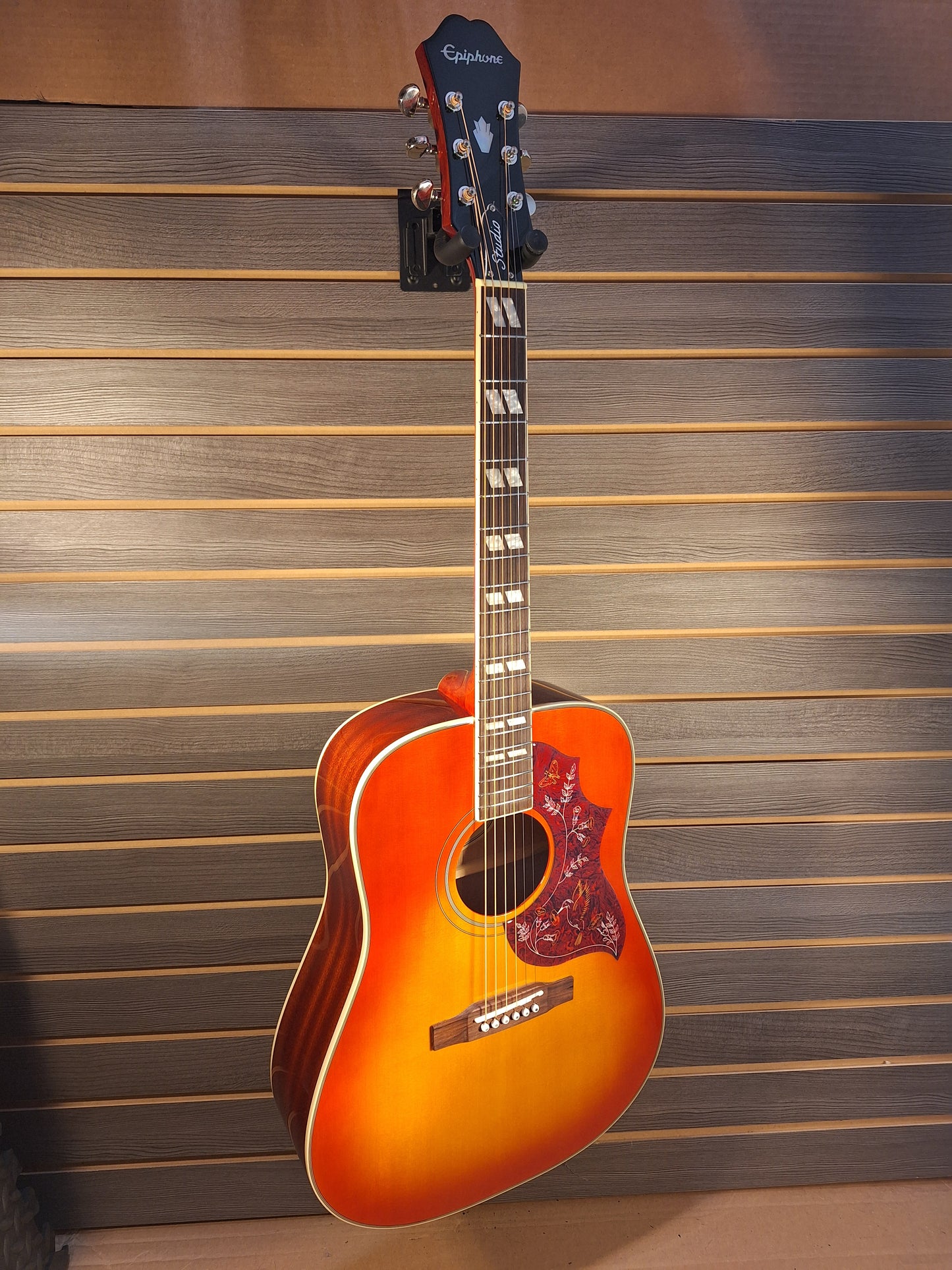 Epiphone Hummingbird Studio (#1)