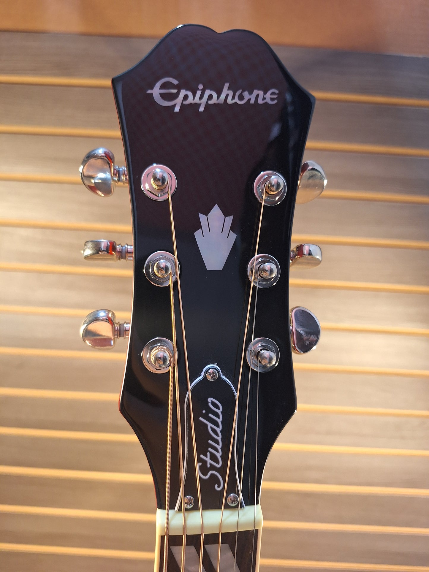 Epiphone Hummingbird Studio (#1)