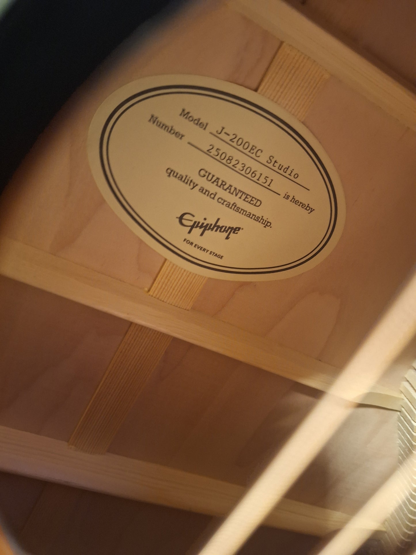 Epiphone J-200 EC Studio