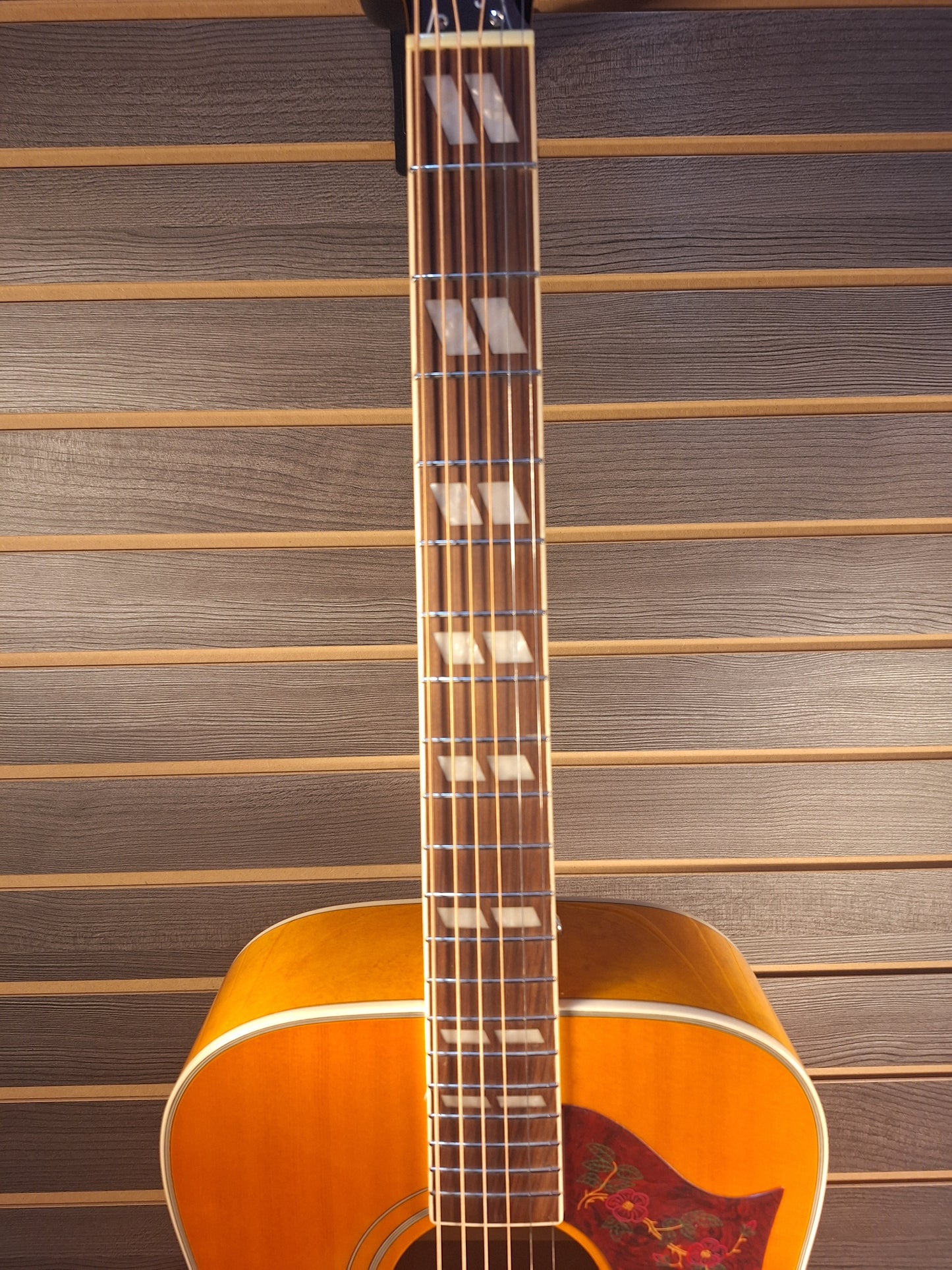 Epiphone Dove Studio Vintage Brown Sunburst acoustic/electric guitar