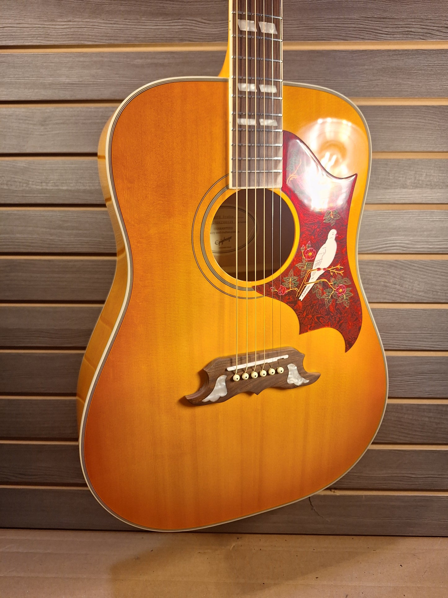 Epiphone Dove Studio Vintage Brown Sunburst acoustic/electric guitar