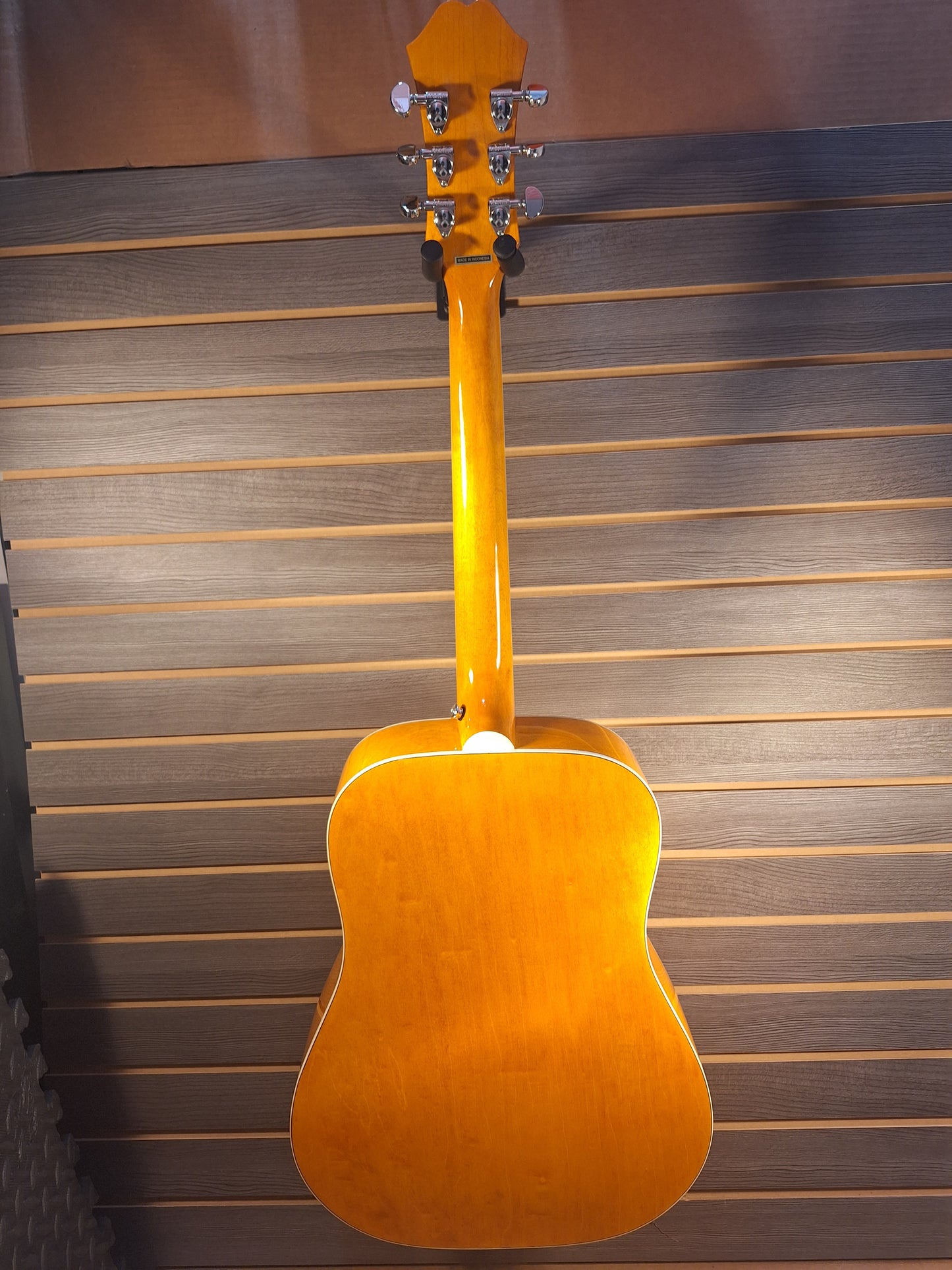 Epiphone Dove Studio Vintage Brown Sunburst acoustic/electric guitar