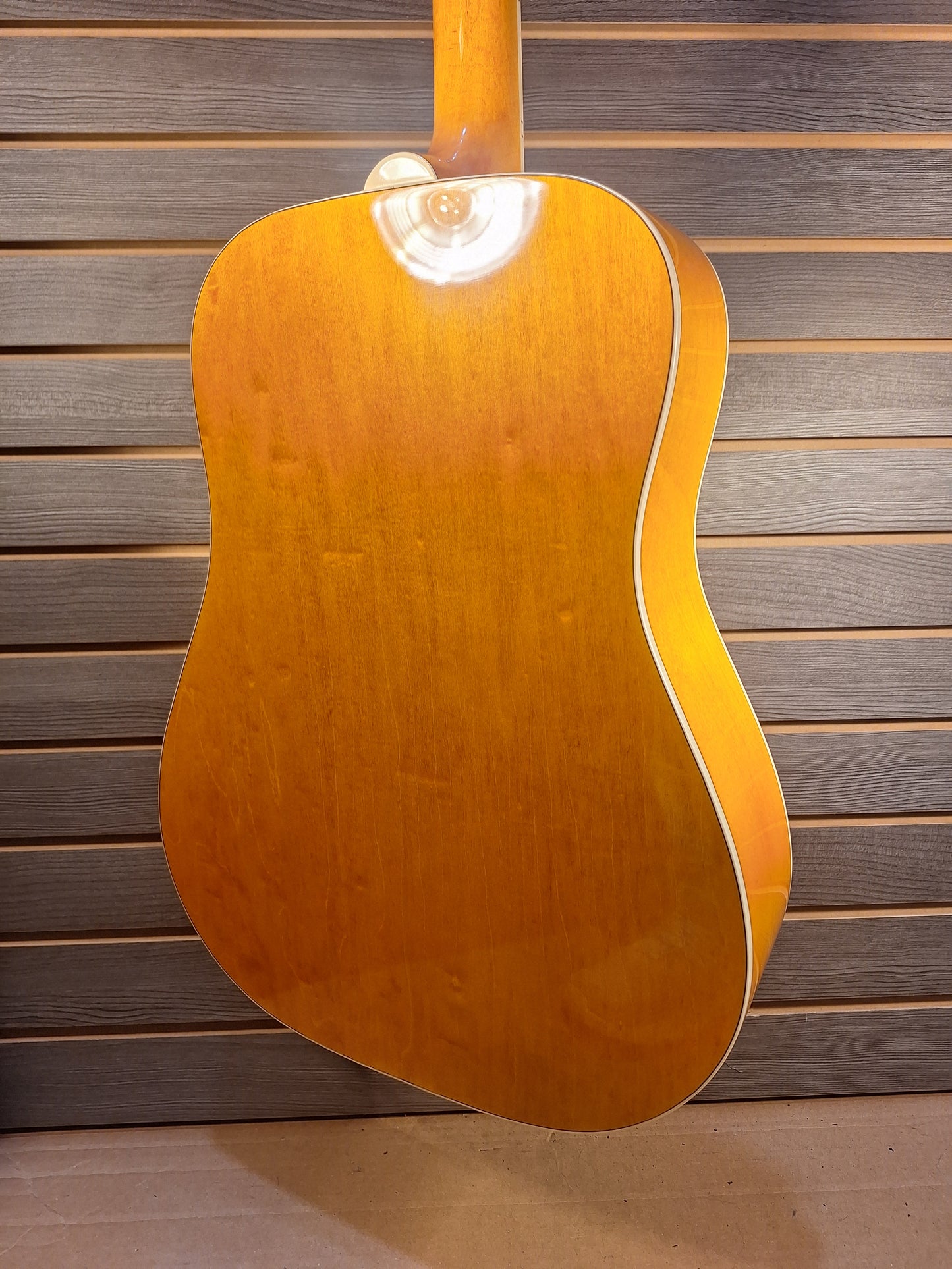 Epiphone Dove Studio Vintage Brown Sunburst acoustic/electric guitar