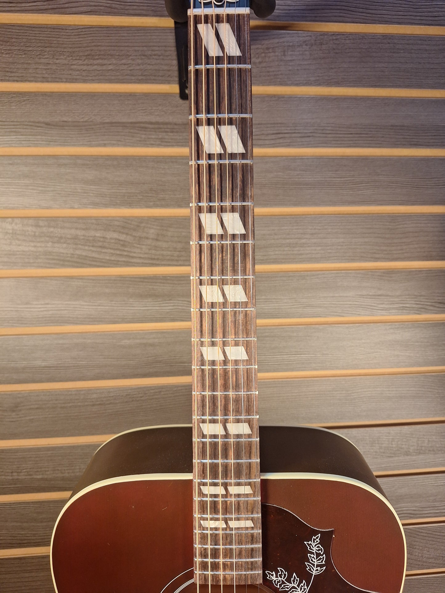 Gibson Hummingbird Special Satin Red Wine With Premium Soft Case