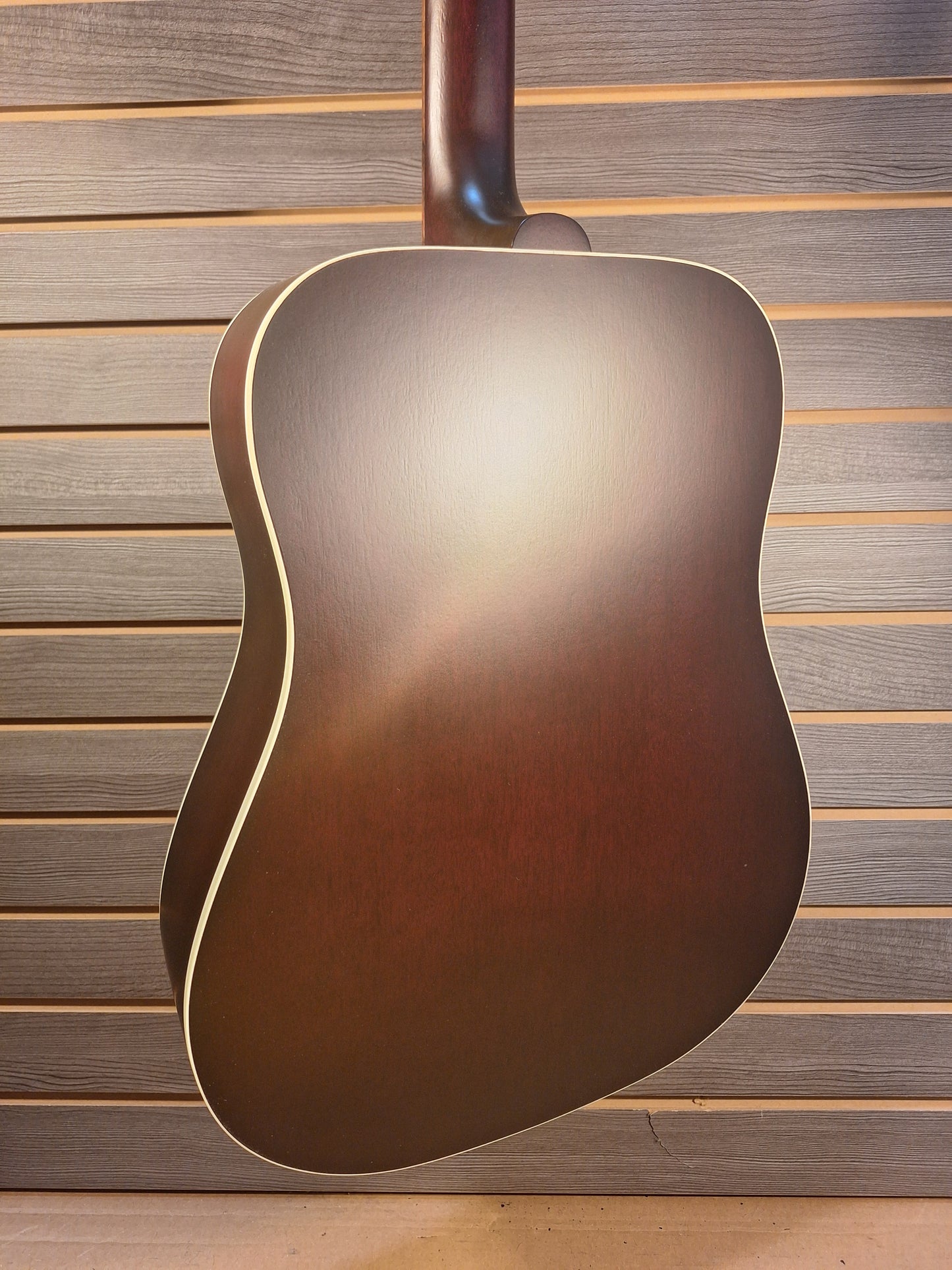 Gibson Hummingbird Special Satin Red Wine With Premium Soft Case