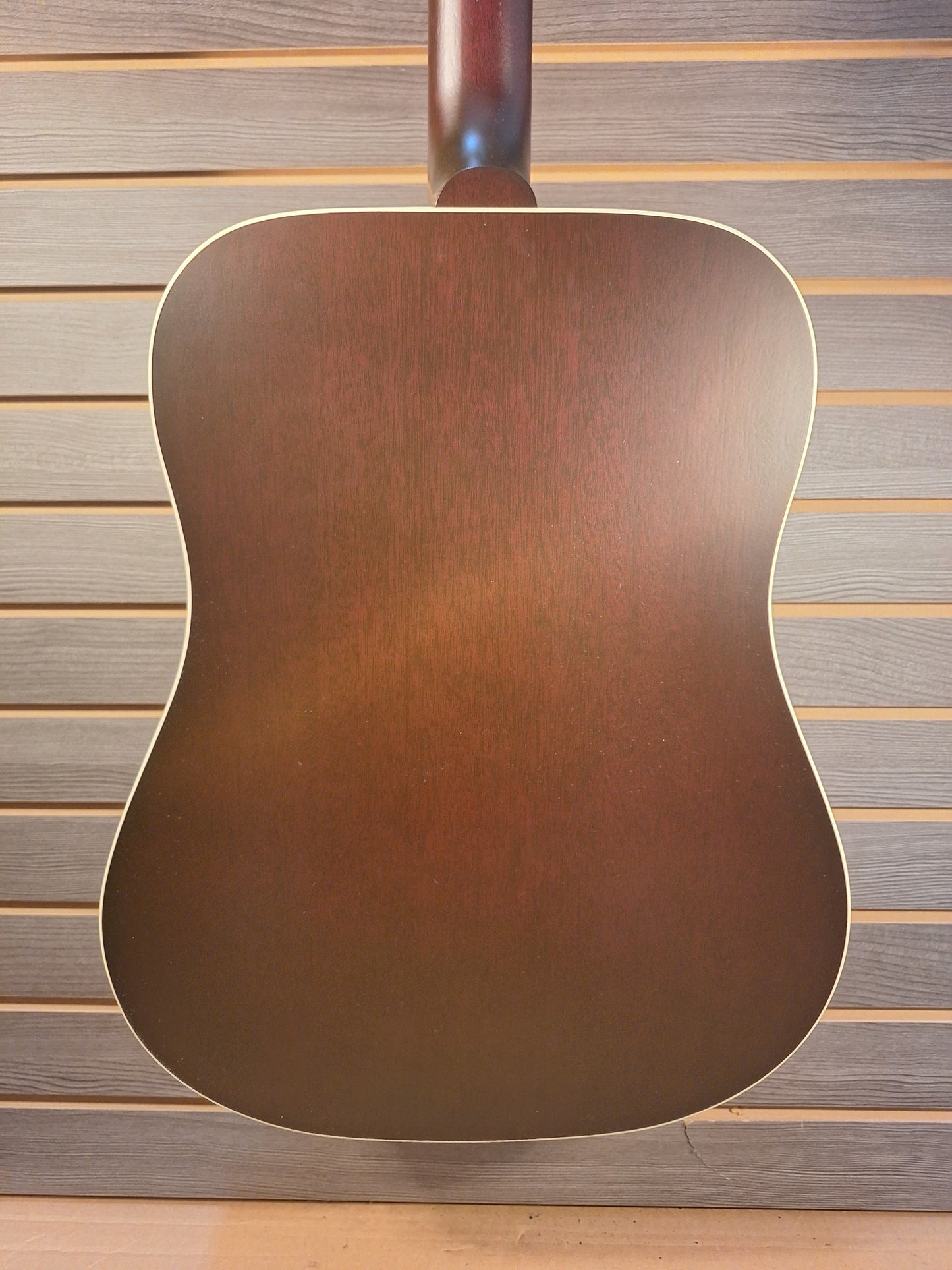 Gibson Hummingbird Special Satin Red Wine With Premium Soft Case