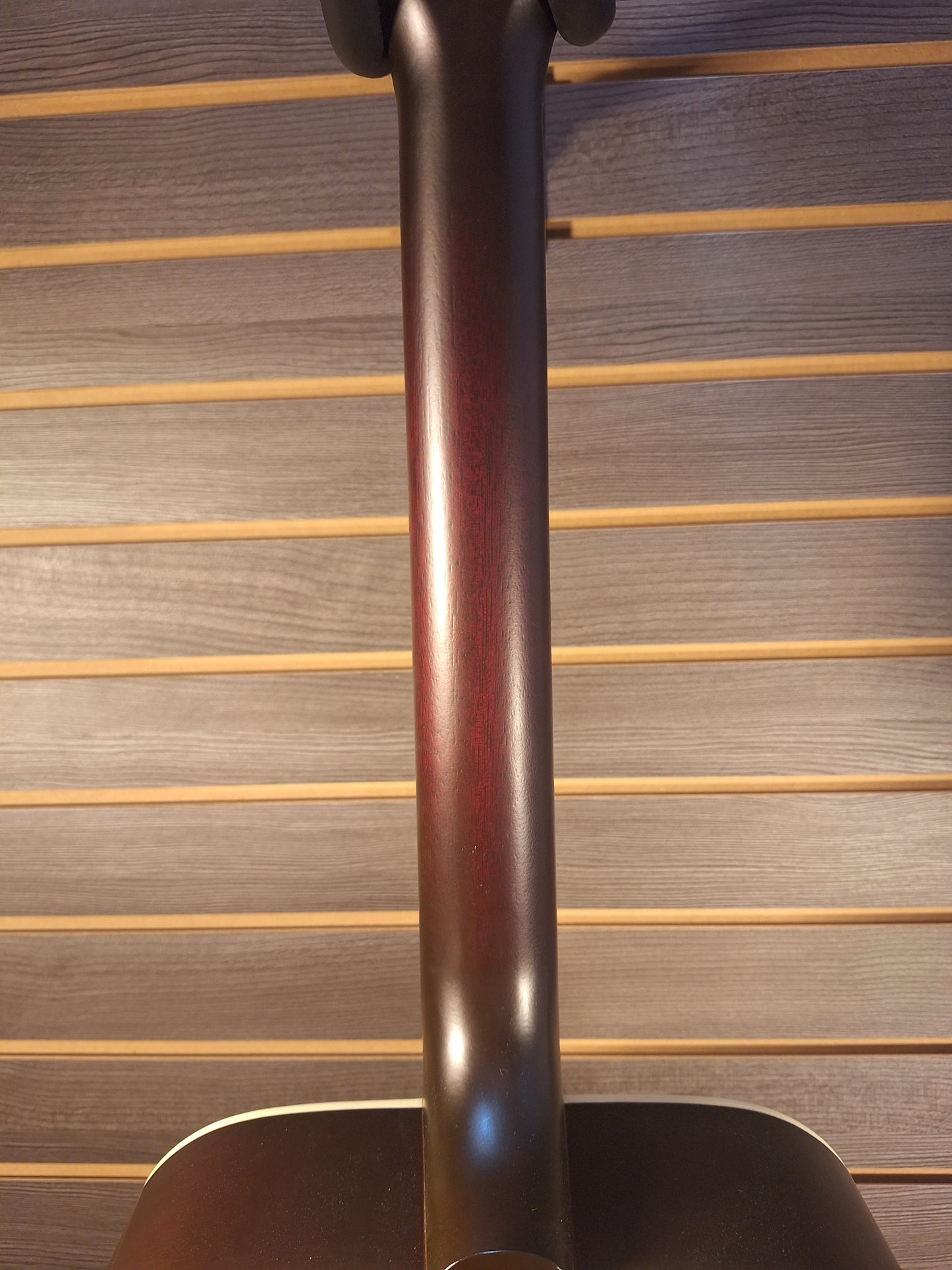 Gibson Hummingbird Special Satin Red Wine With Premium Soft Case