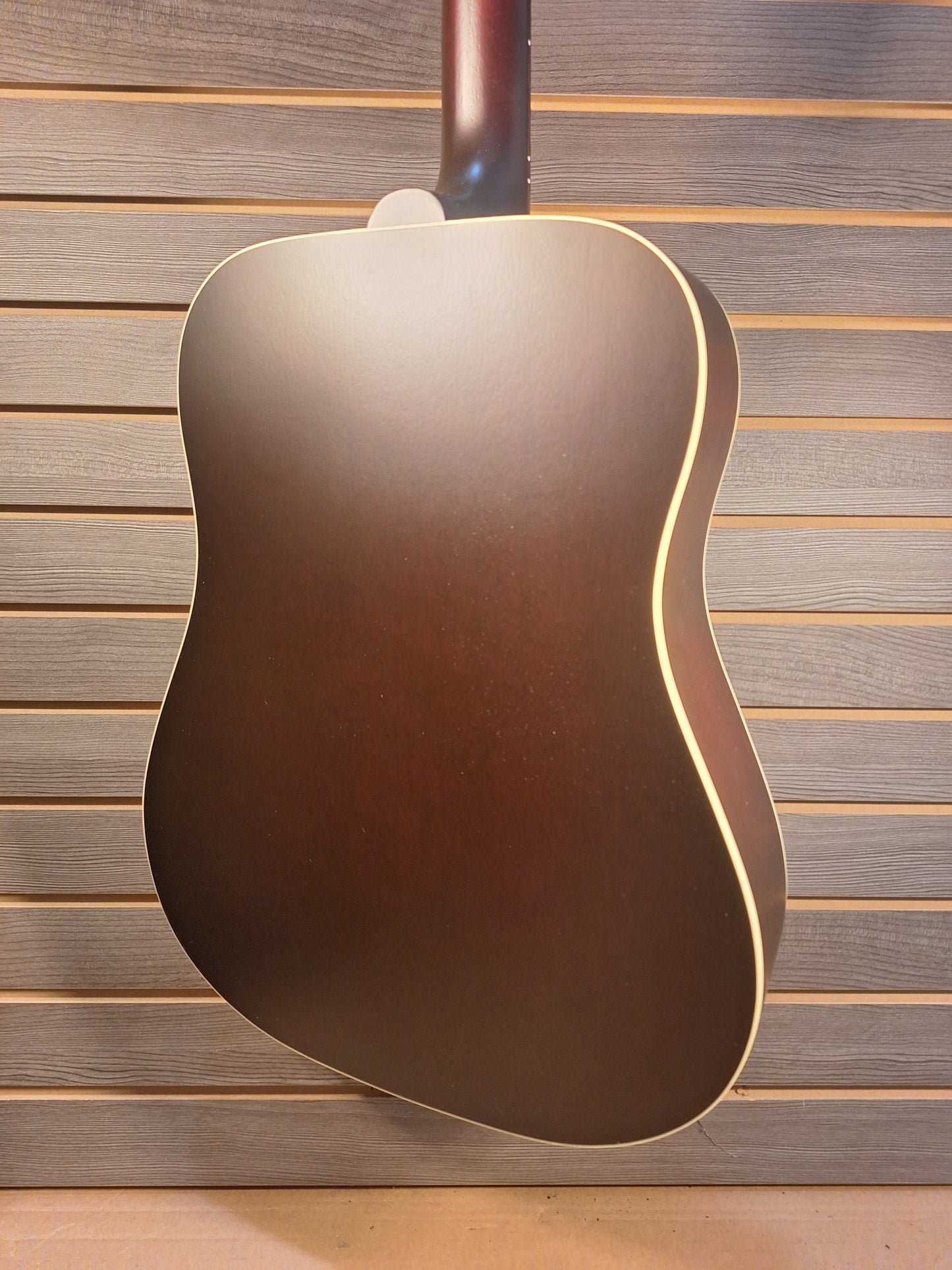 Gibson Hummingbird Special Satin Red Wine With Premium Soft Case