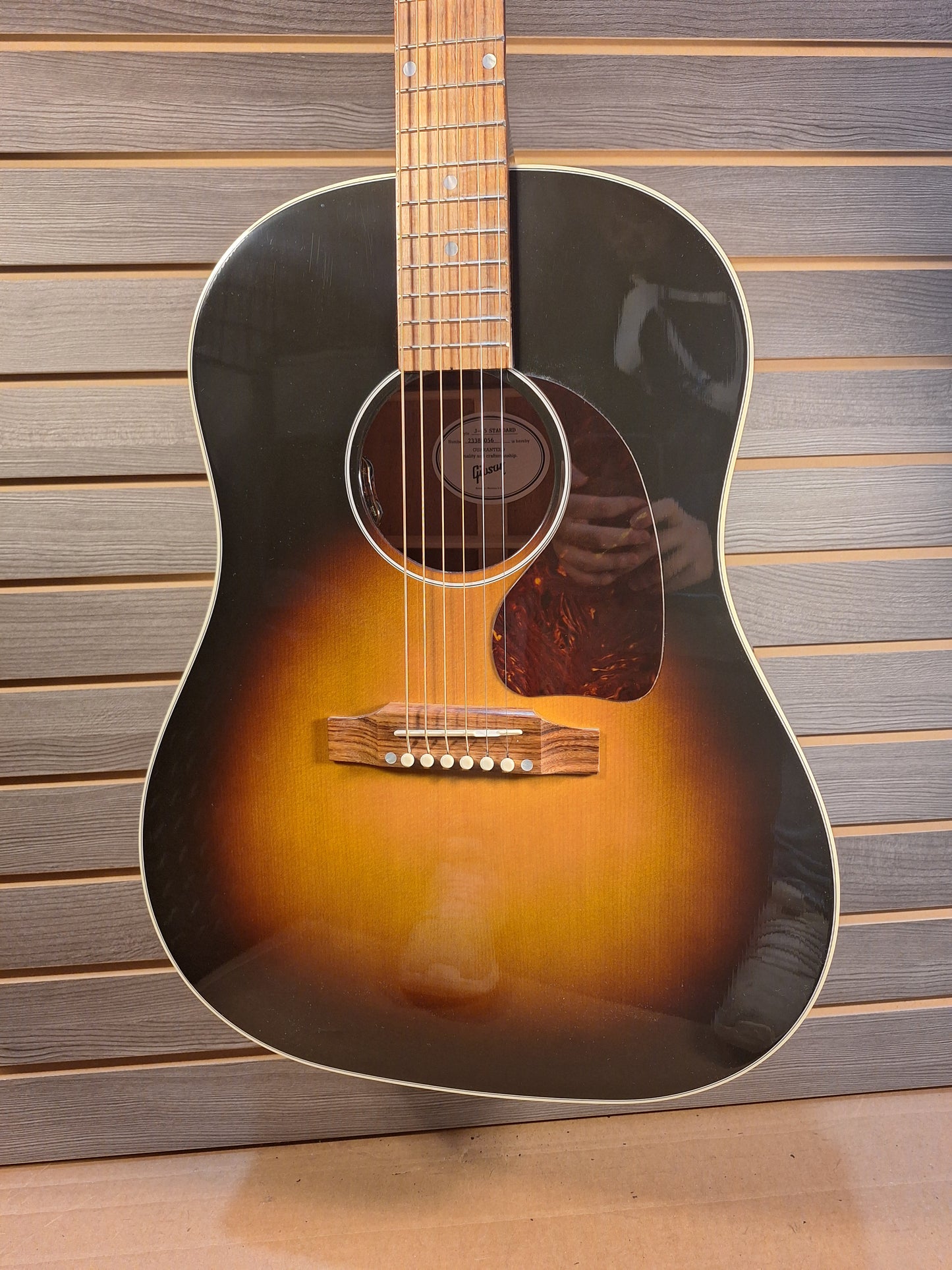 Gibson J-45 Standard Vintage Sunburst Acoustic Electric With Hardcase