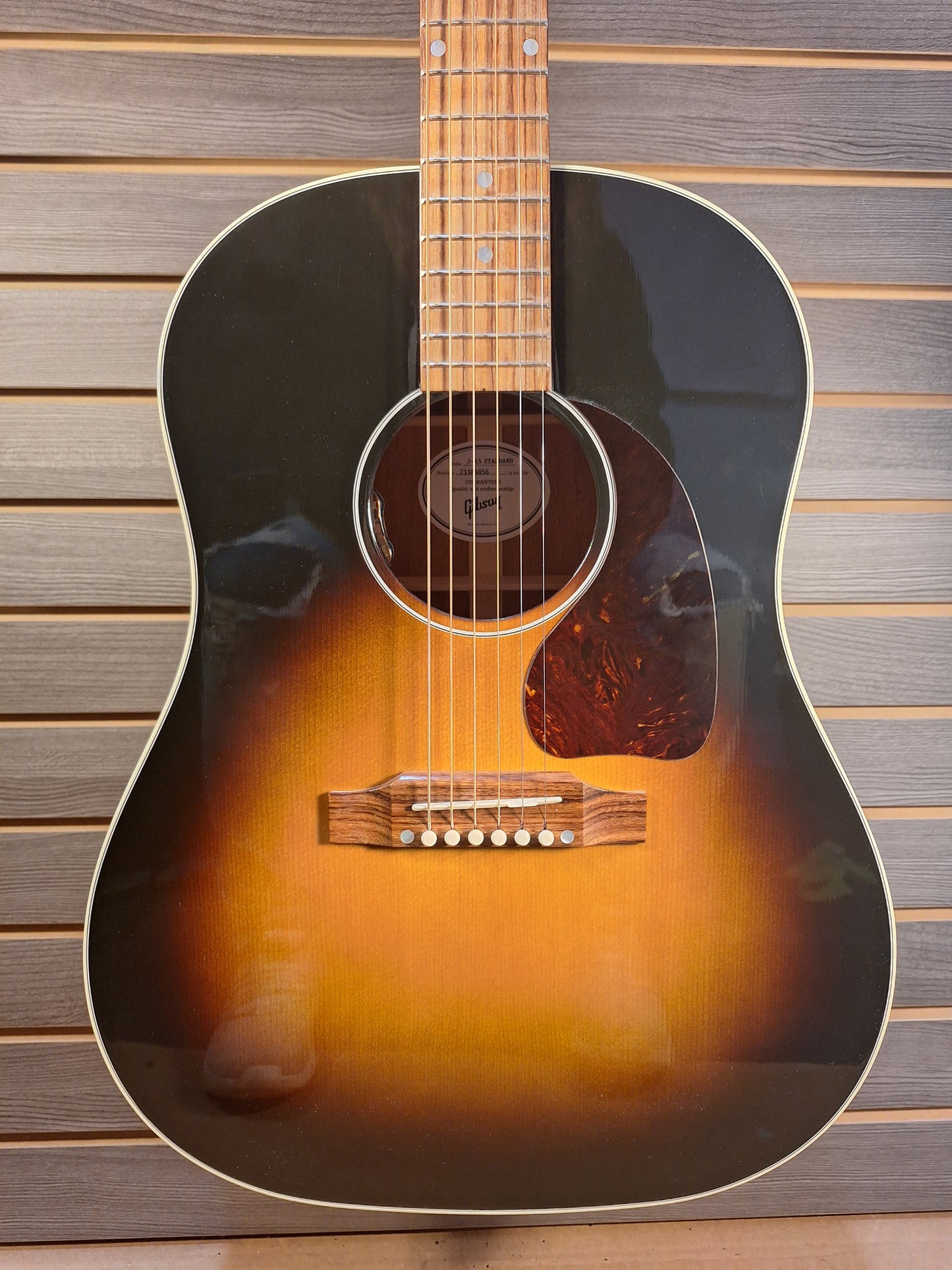 Gibson J-45 Standard Vintage Sunburst Acoustic Electric With Hardcase