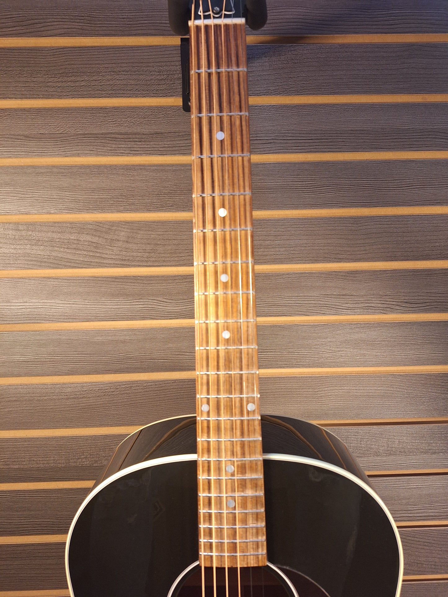 Gibson J-45 Standard Vintage Sunburst Acoustic Electric With Hardcase