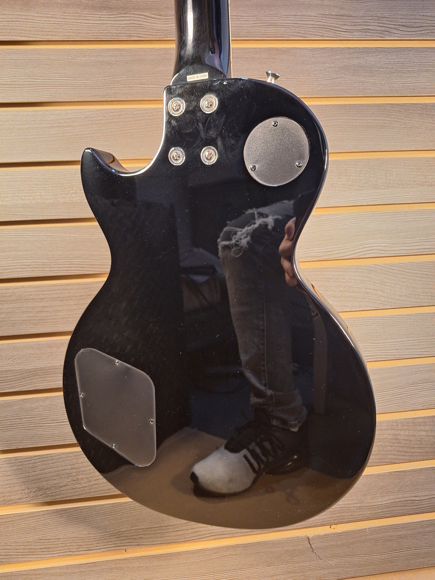 Epiphone Les Paul Tribute E1 Ebony Electric Guitar