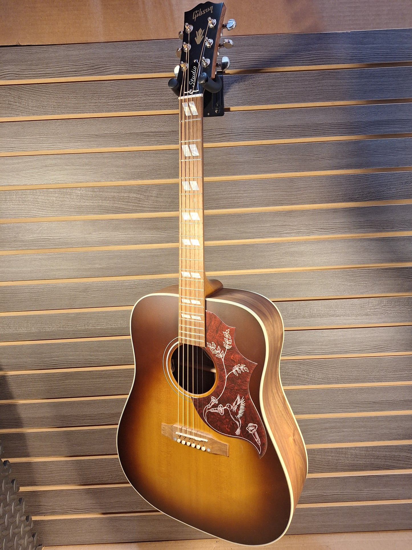 Gibson Hummingbird Vintage Walnutburst with Hardcase