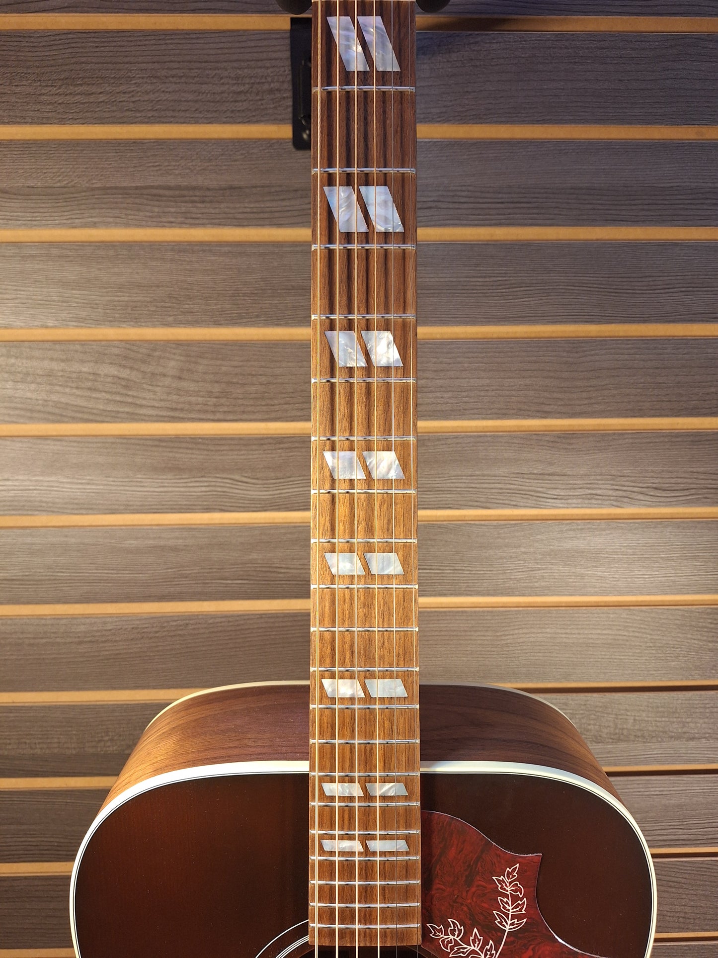 Gibson Hummingbird Vintage Walnutburst with Hardcase