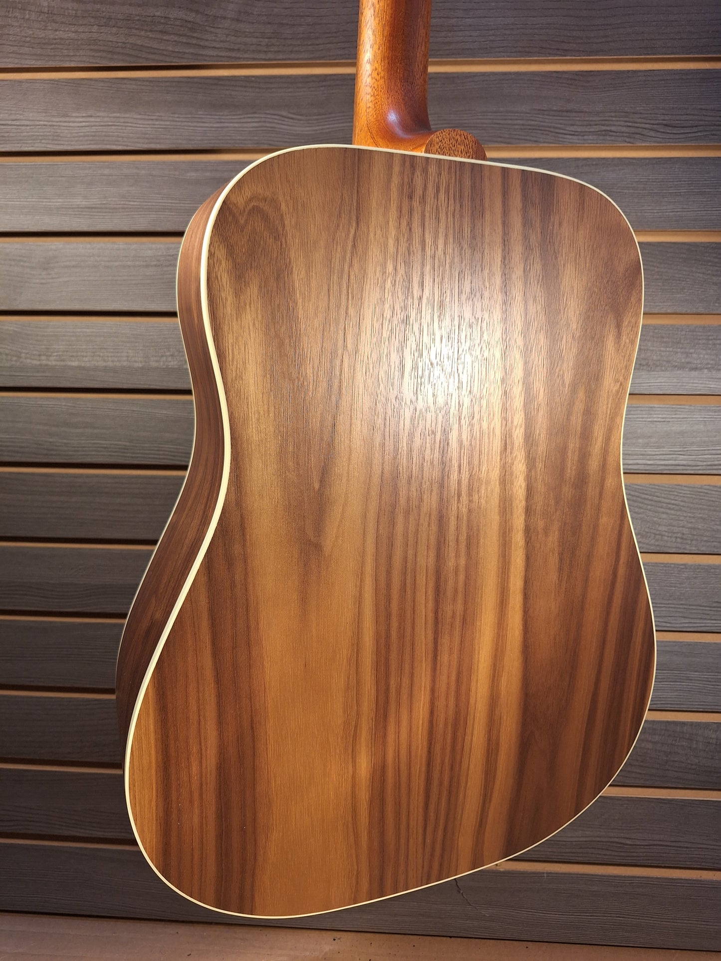 Gibson Hummingbird Vintage Walnutburst with Hardcase