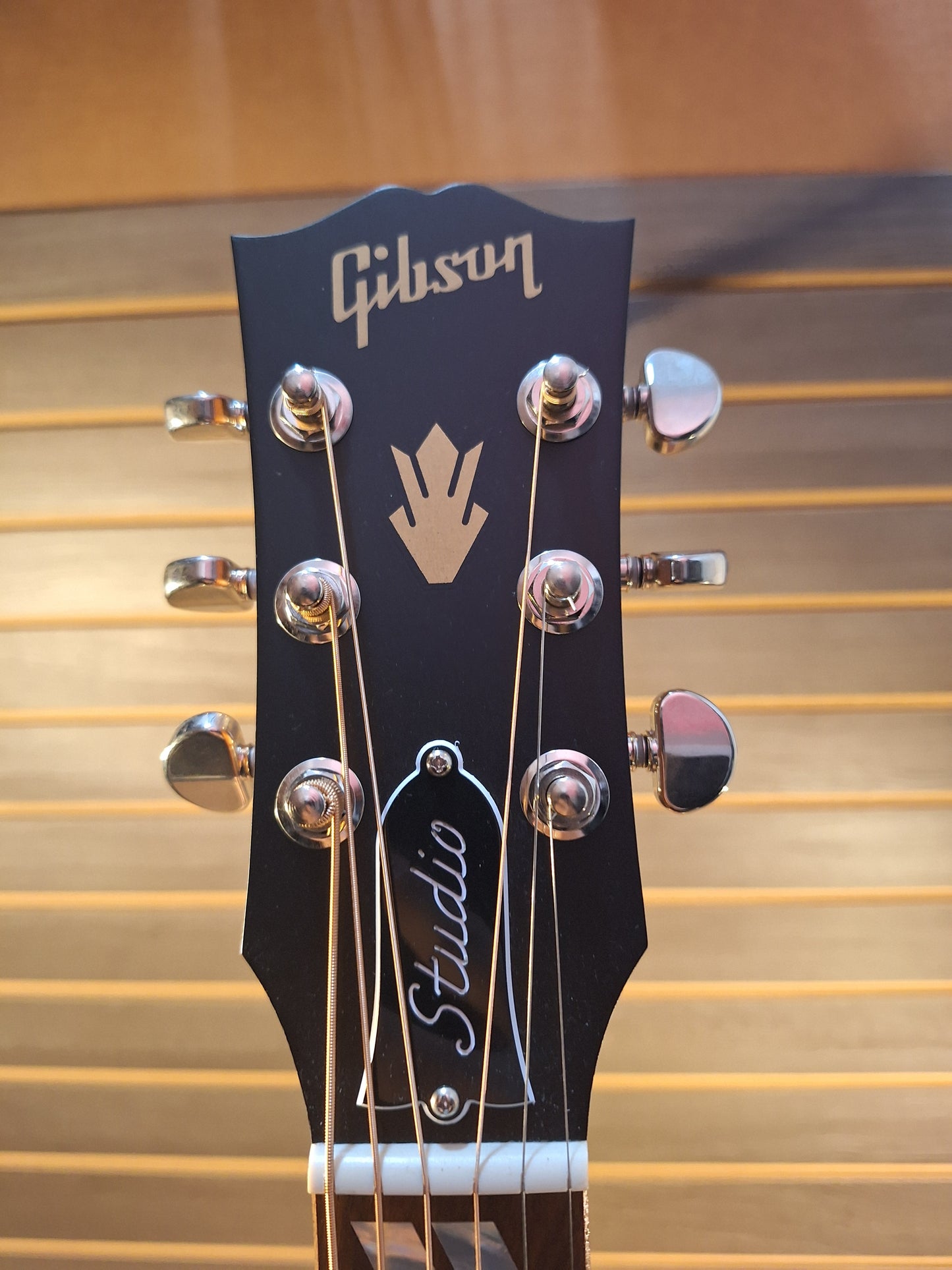 Gibson Hummingbird Vintage Walnutburst with Hardcase