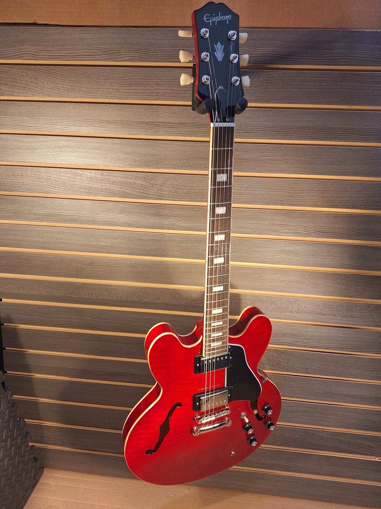 Epiphone 335 Figured Dr. Epiphone Series With Premium Gig Bag