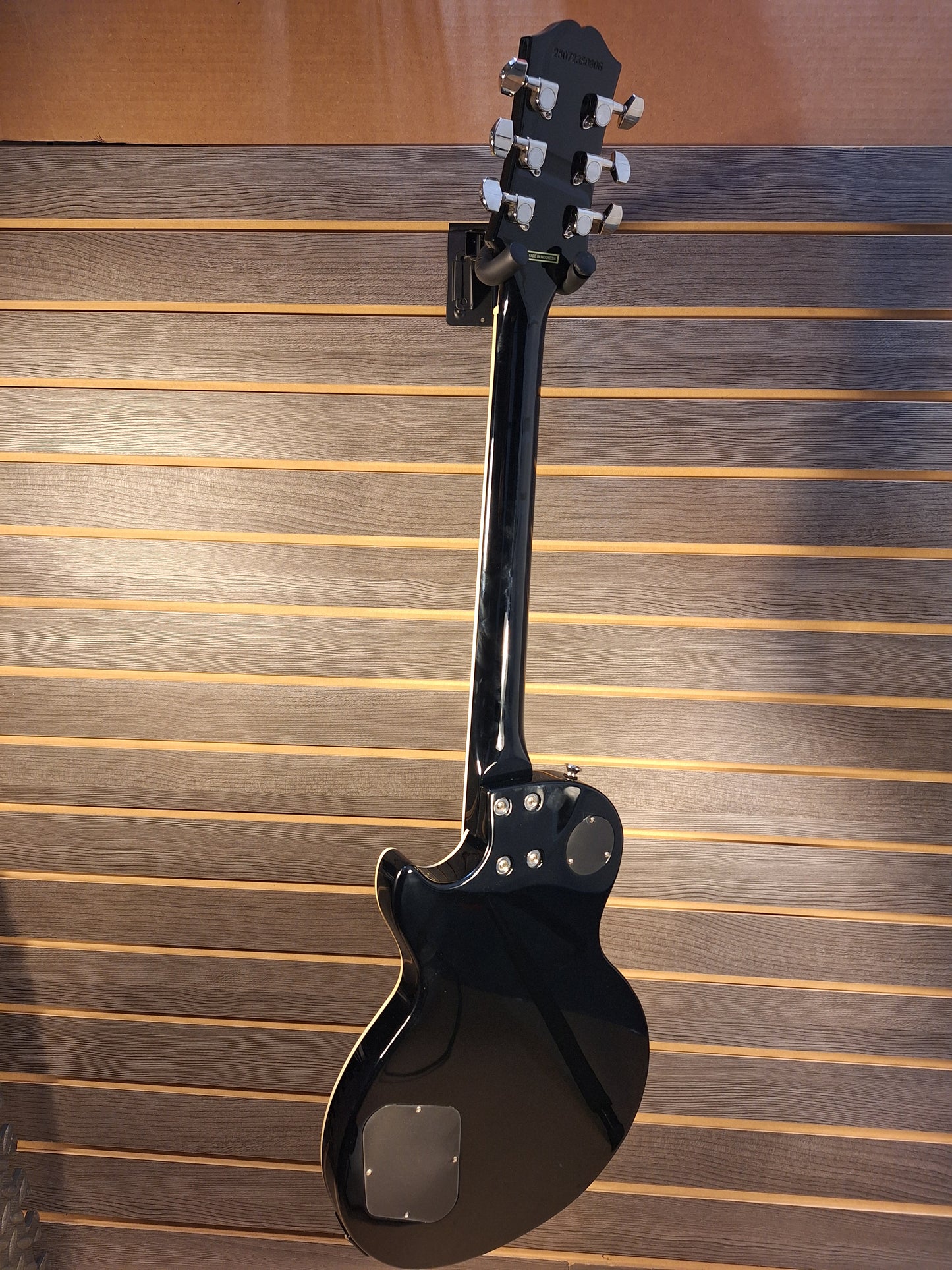 Epiphone Les Paul Tribute Plus Electric Guitar Ebony Burst