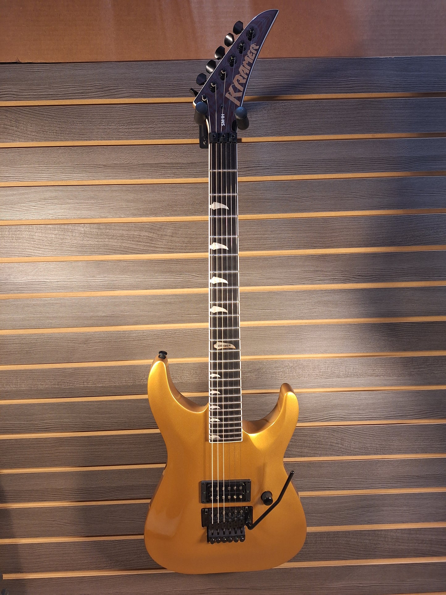 Kramer SM-1H Buzzsaw Gold Electric Guitar