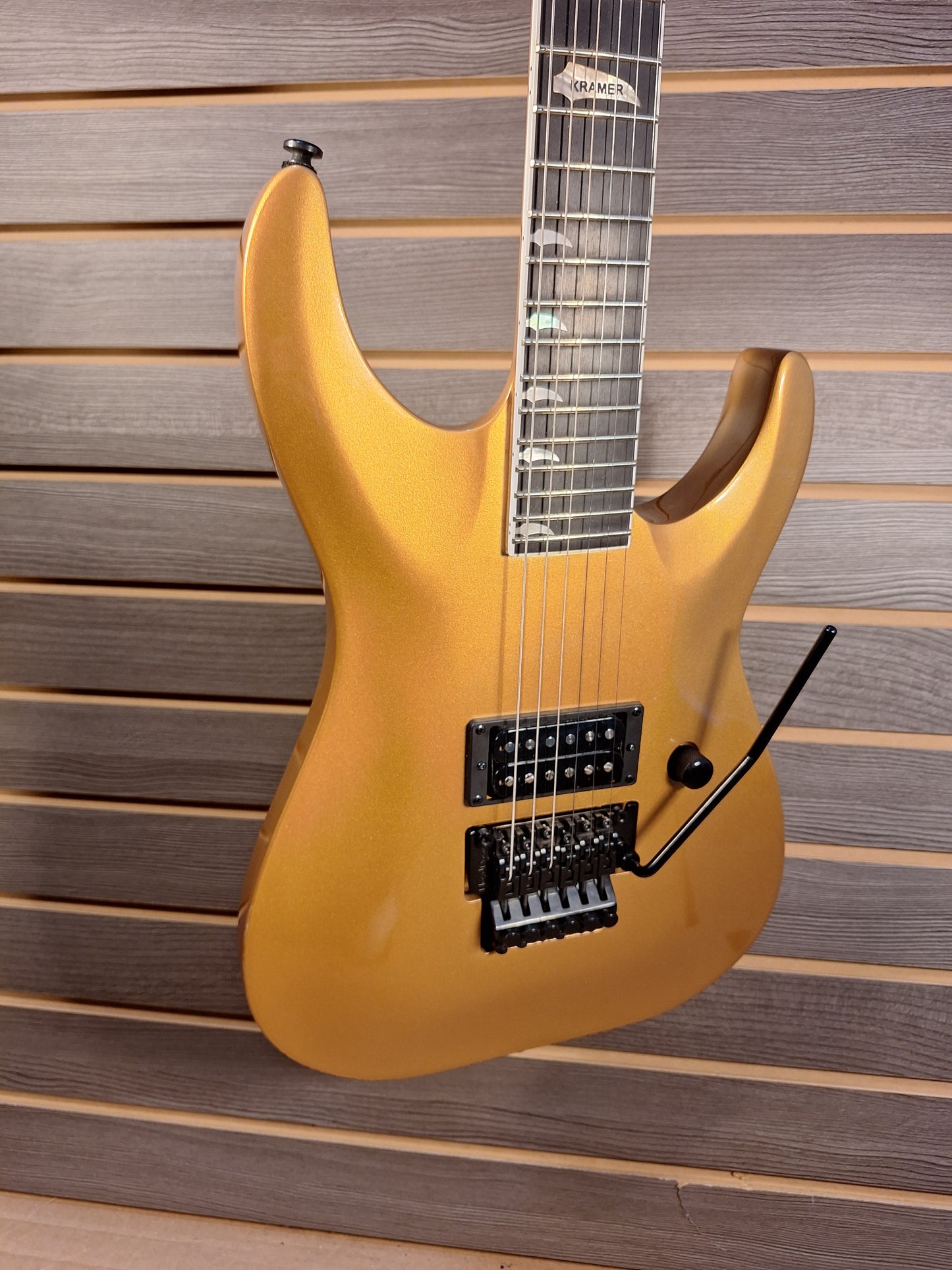 Kramer SM-1H Buzzsaw Gold Electric Guitar