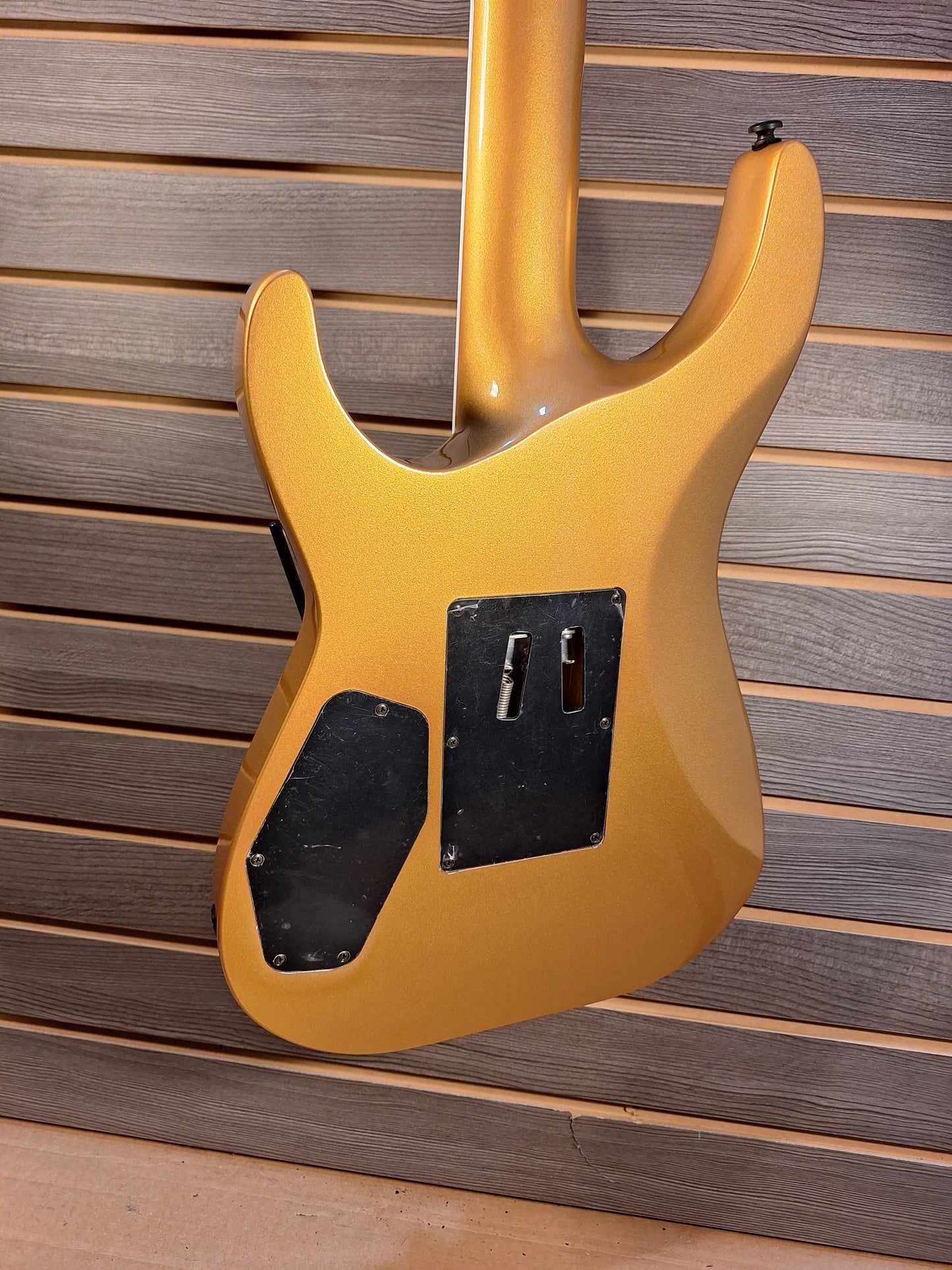 Kramer SM-1H Buzzsaw Gold Electric Guitar