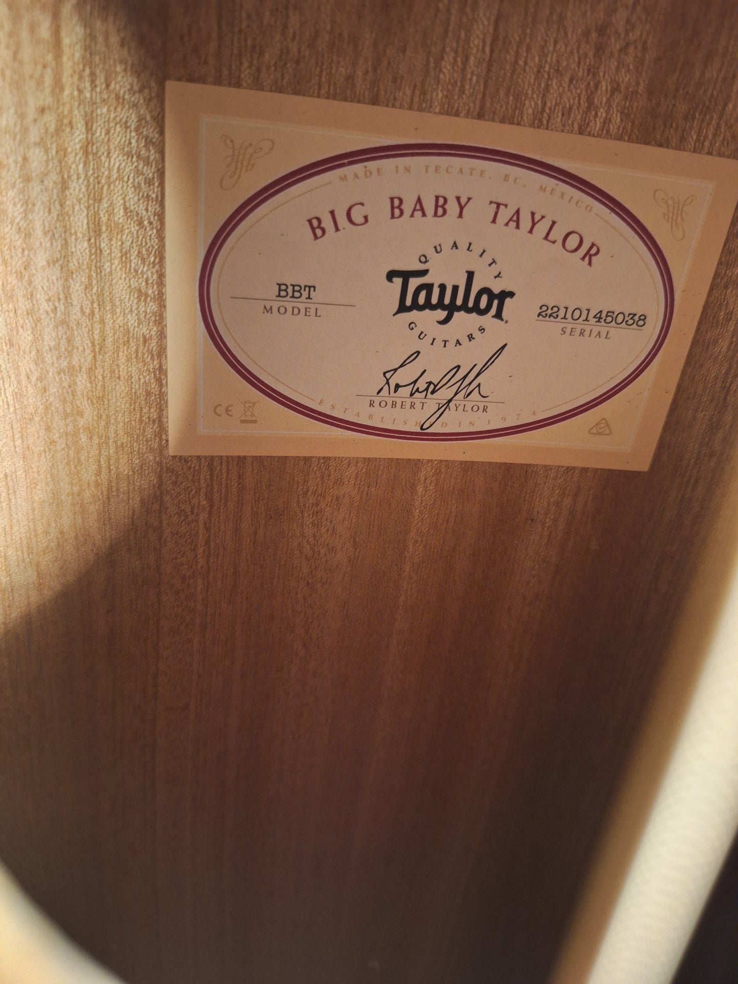 Taylor Big Baby Walnut BBT Acoustic Guitar With Premium Gig Bag