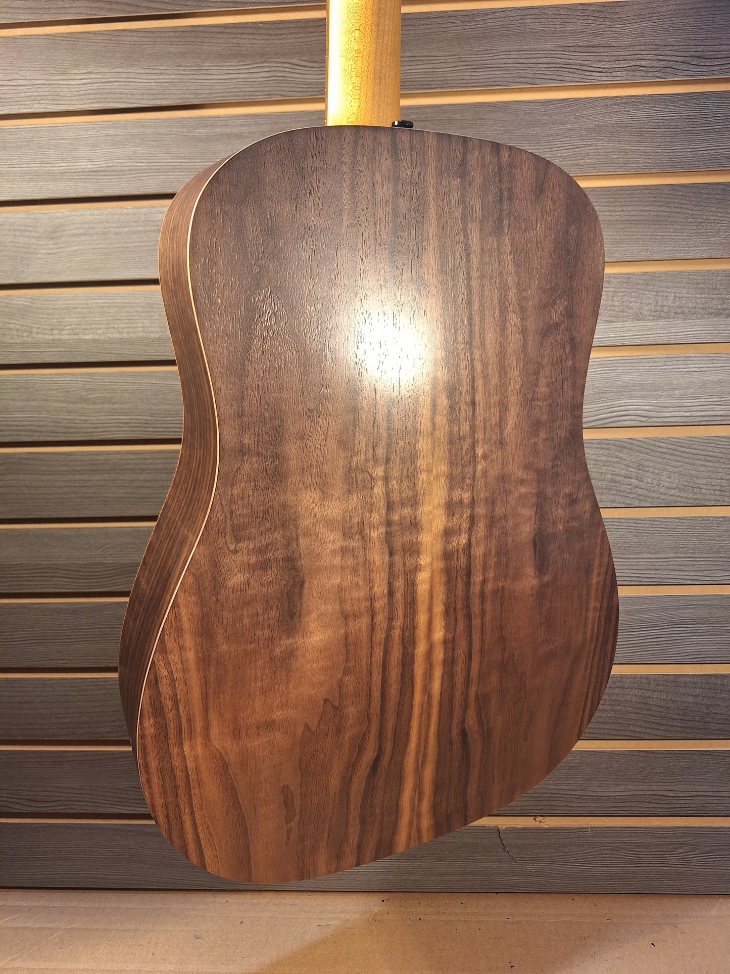 Taylor Big Baby Walnut BBT Acoustic Guitar With Premium Gig Bag