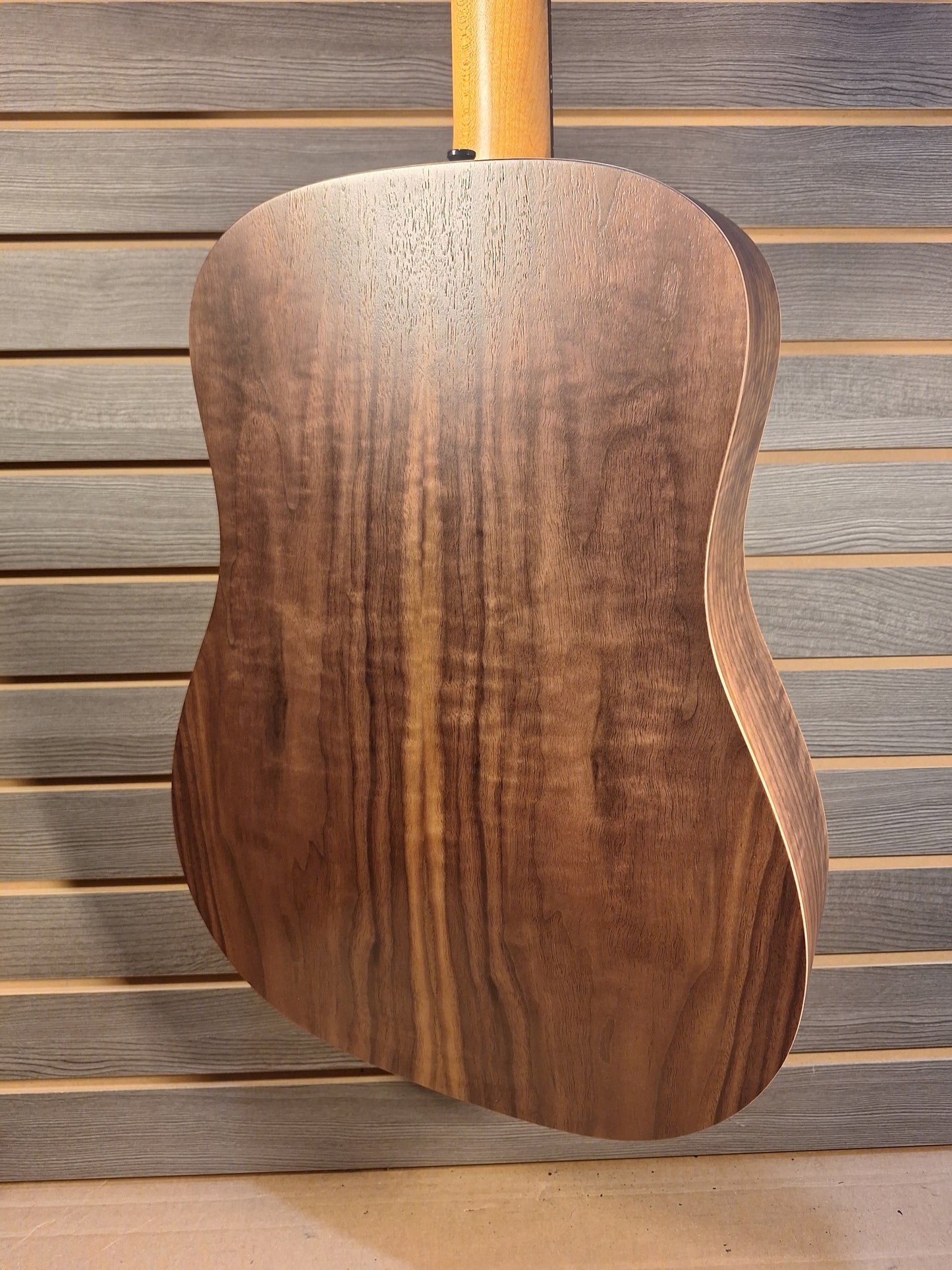 Taylor Big Baby Walnut BBT Acoustic Guitar With Premium Gig Bag