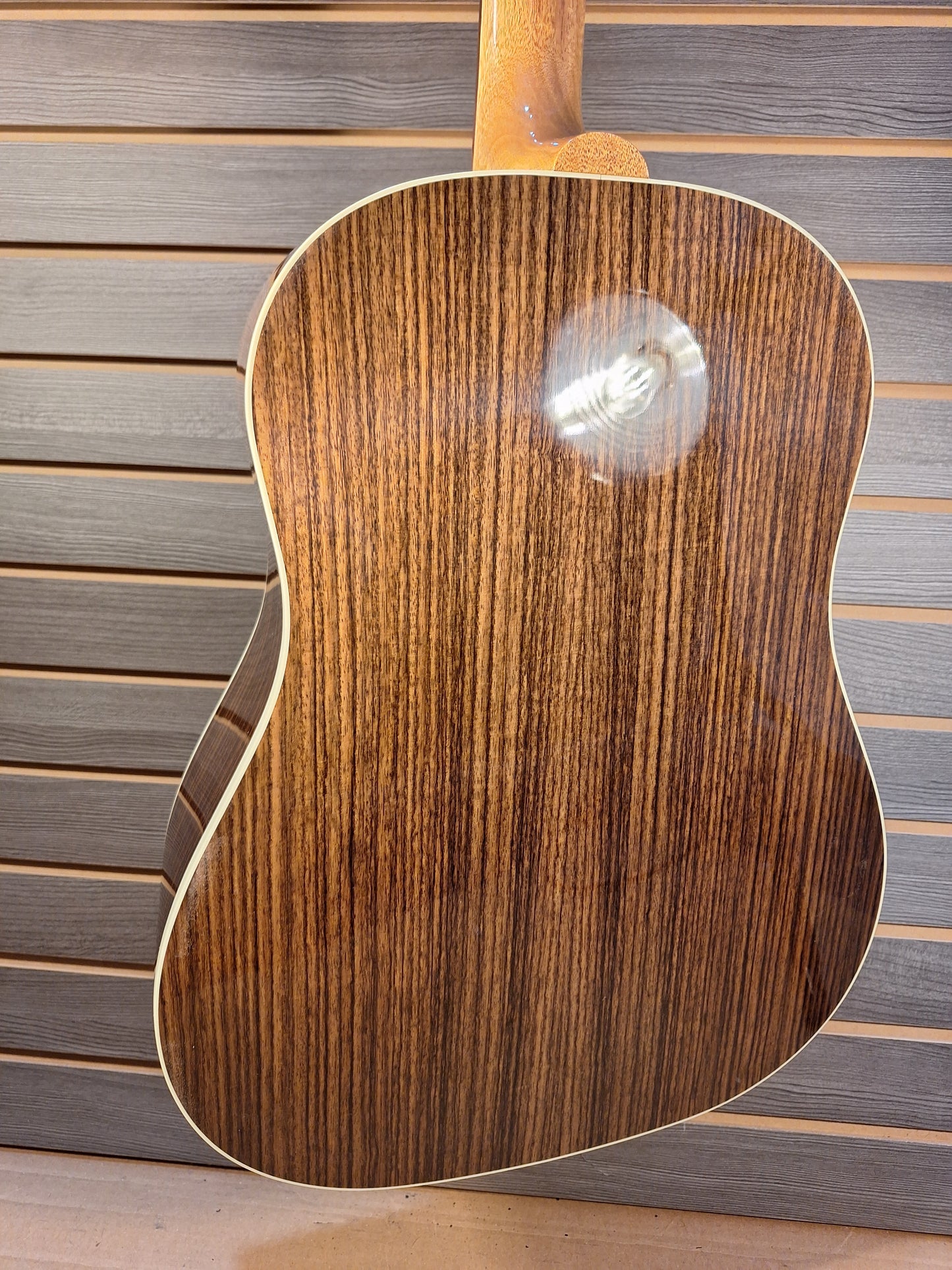 Gibson J-45 Stand Rosewood Burst With Hard Case