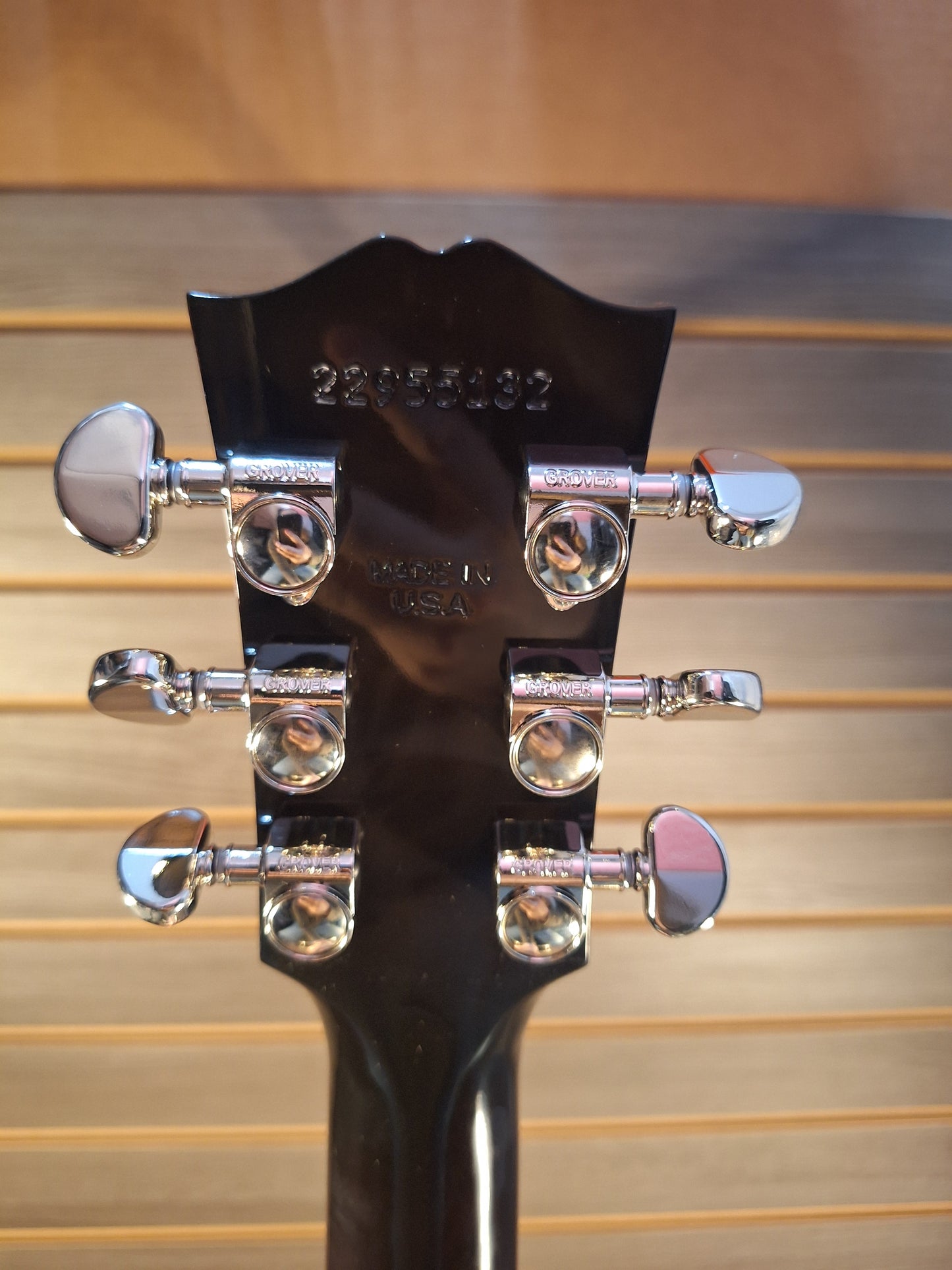 Gibson J-45 Standard Vintage Sunburst With Hard Case