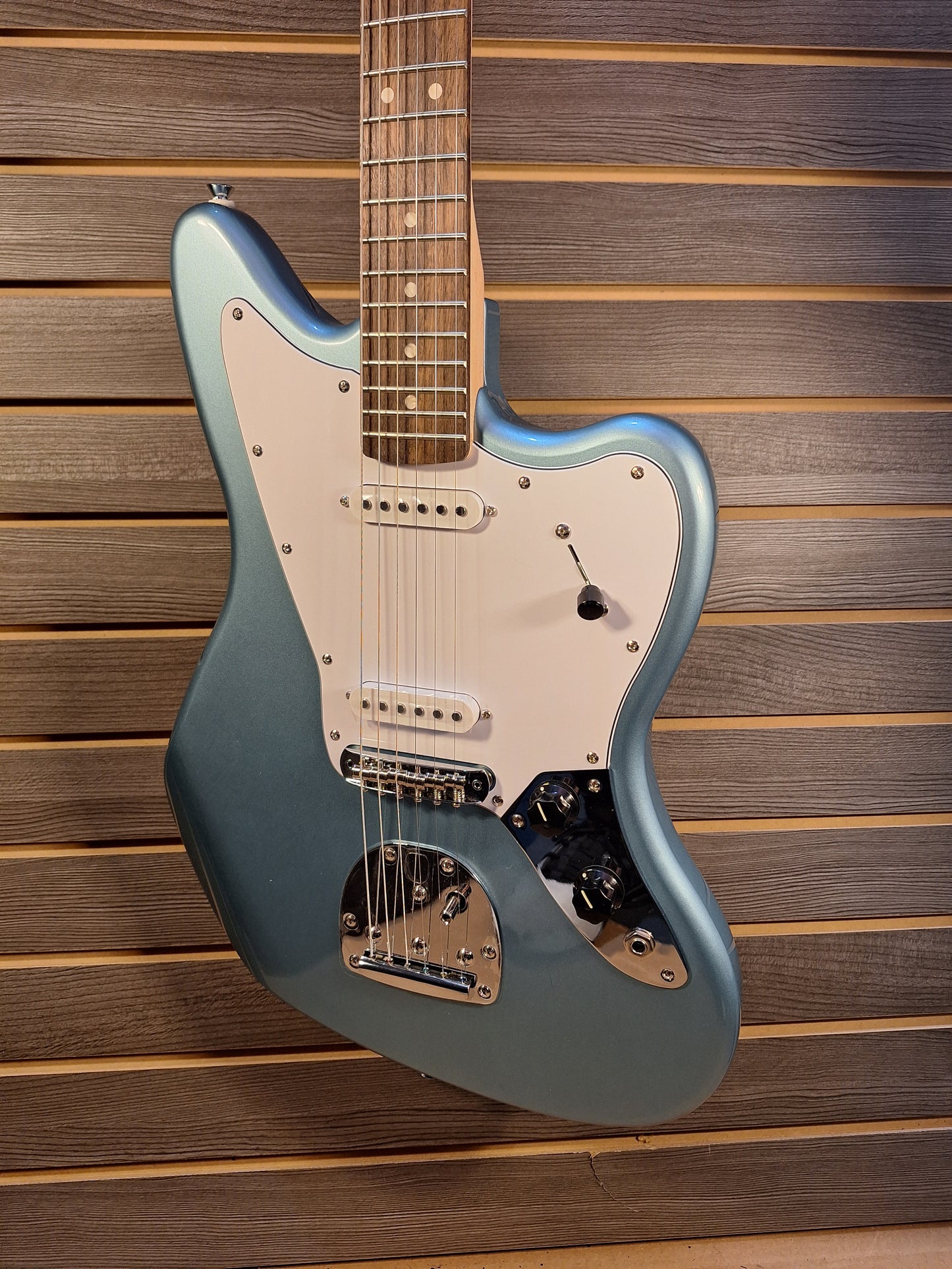 "Used" Fender Squier Jaguar FRS AFF LRL WPG IBM