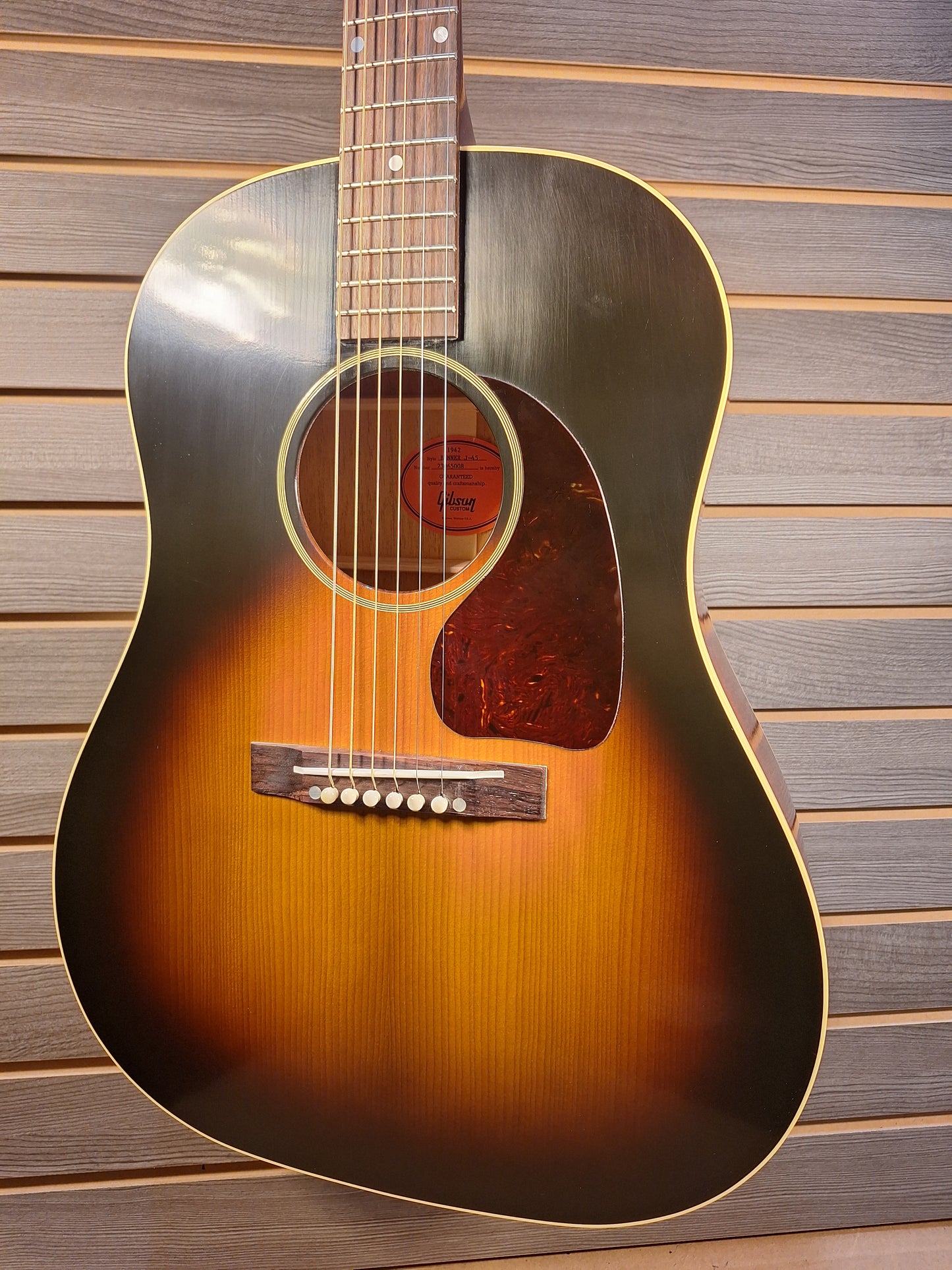 Gibson 1942 J-45 Banner Reissue Guitar With Hard Case