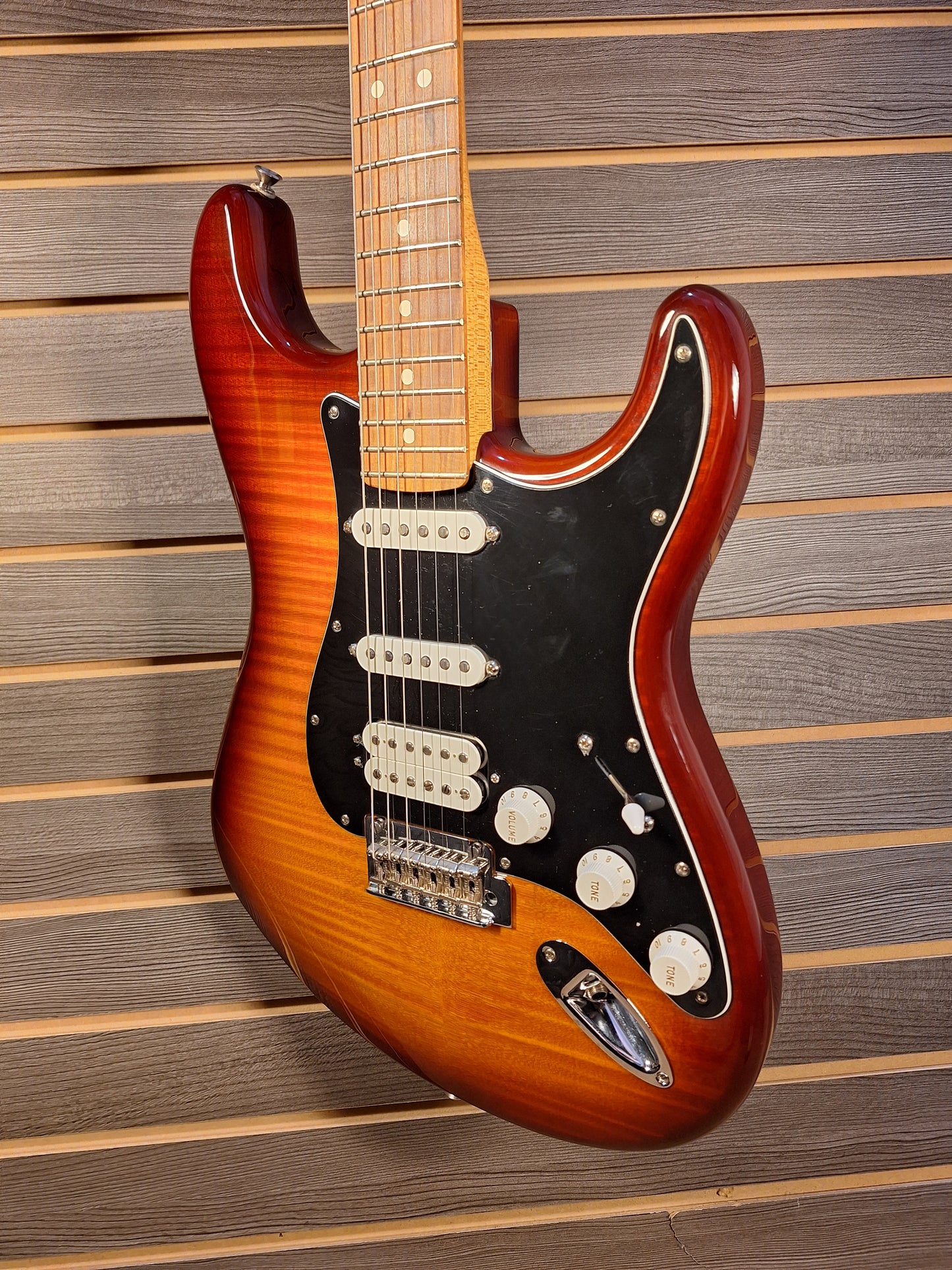 Used Fender HSS Strat MIM With Gig Bag