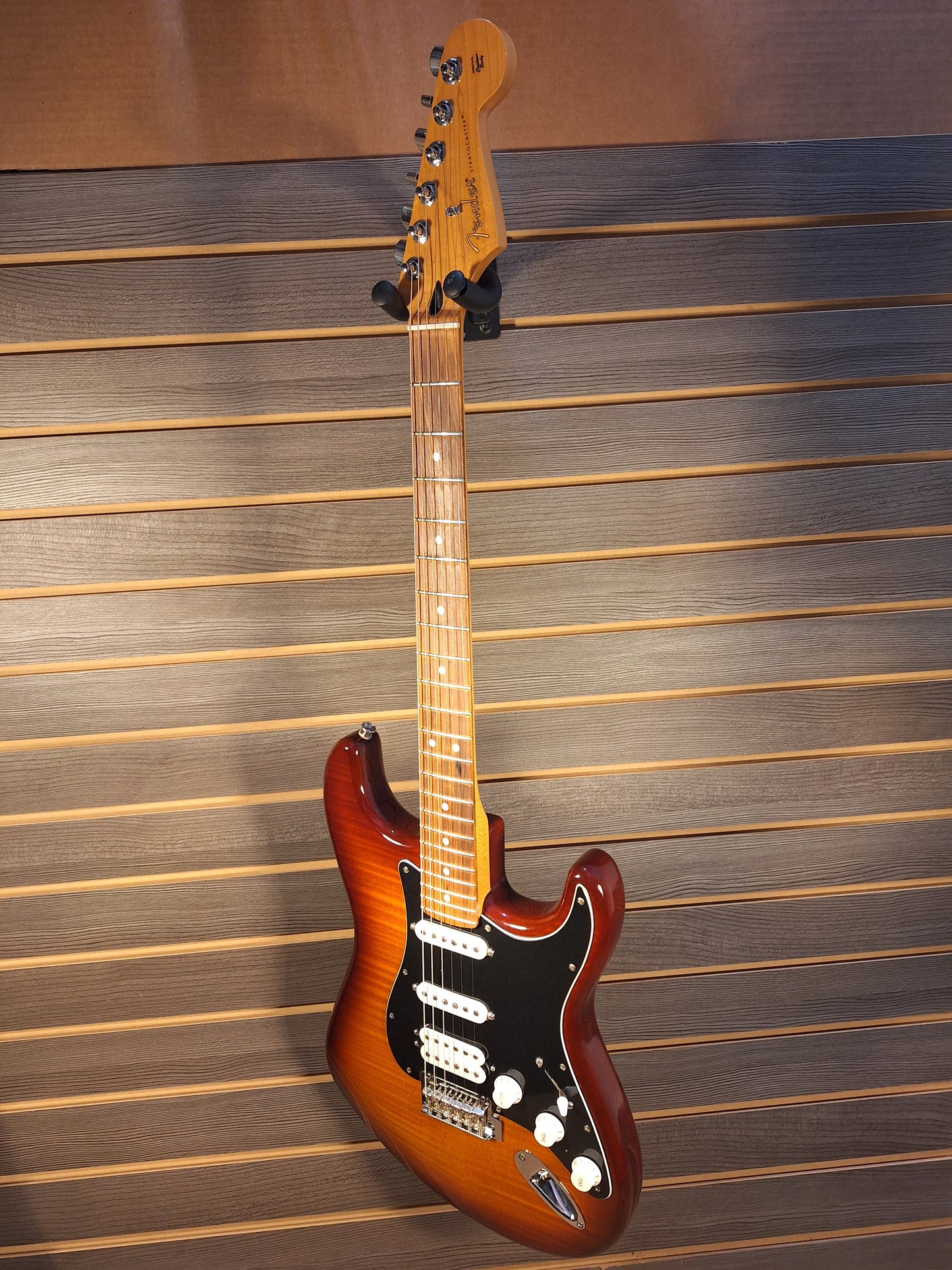 Used Fender HSS Strat MIM With Gig Bag