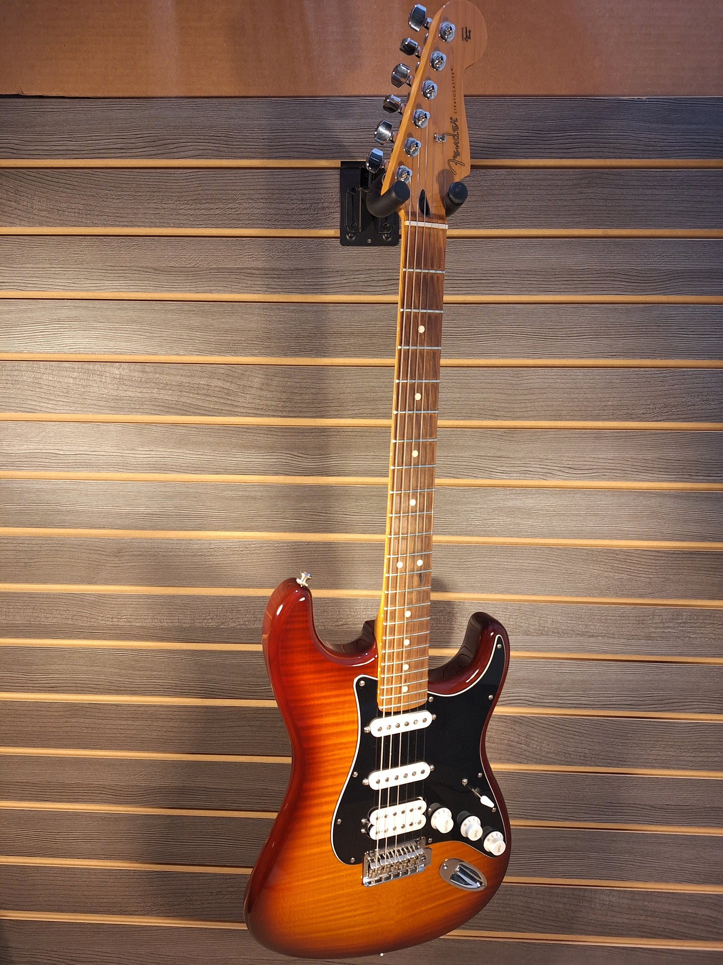 Used Fender HSS Strat MIM With Gig Bag