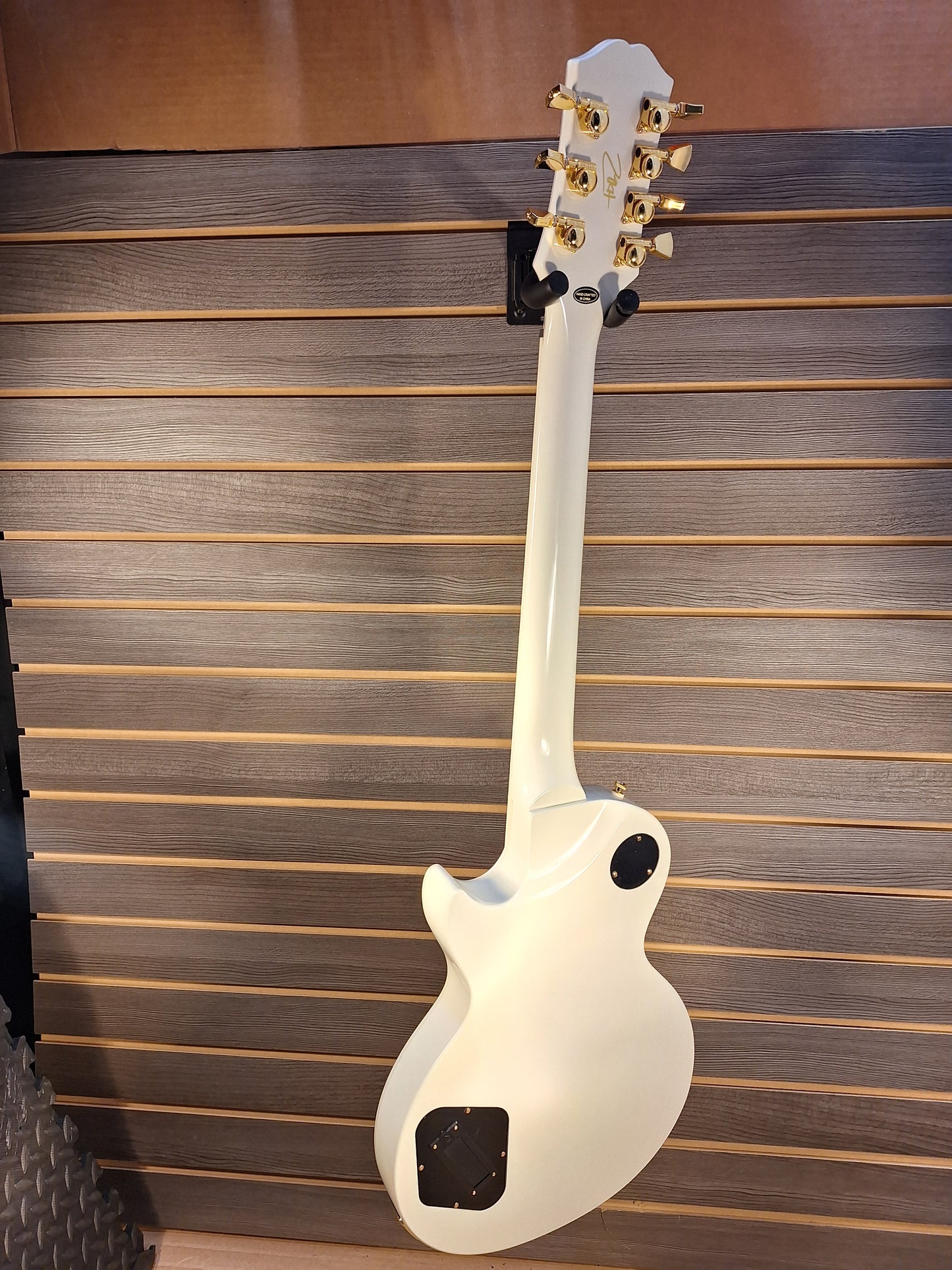 Epiphone Matt Heafy Les Paul 7-String With Hard Case