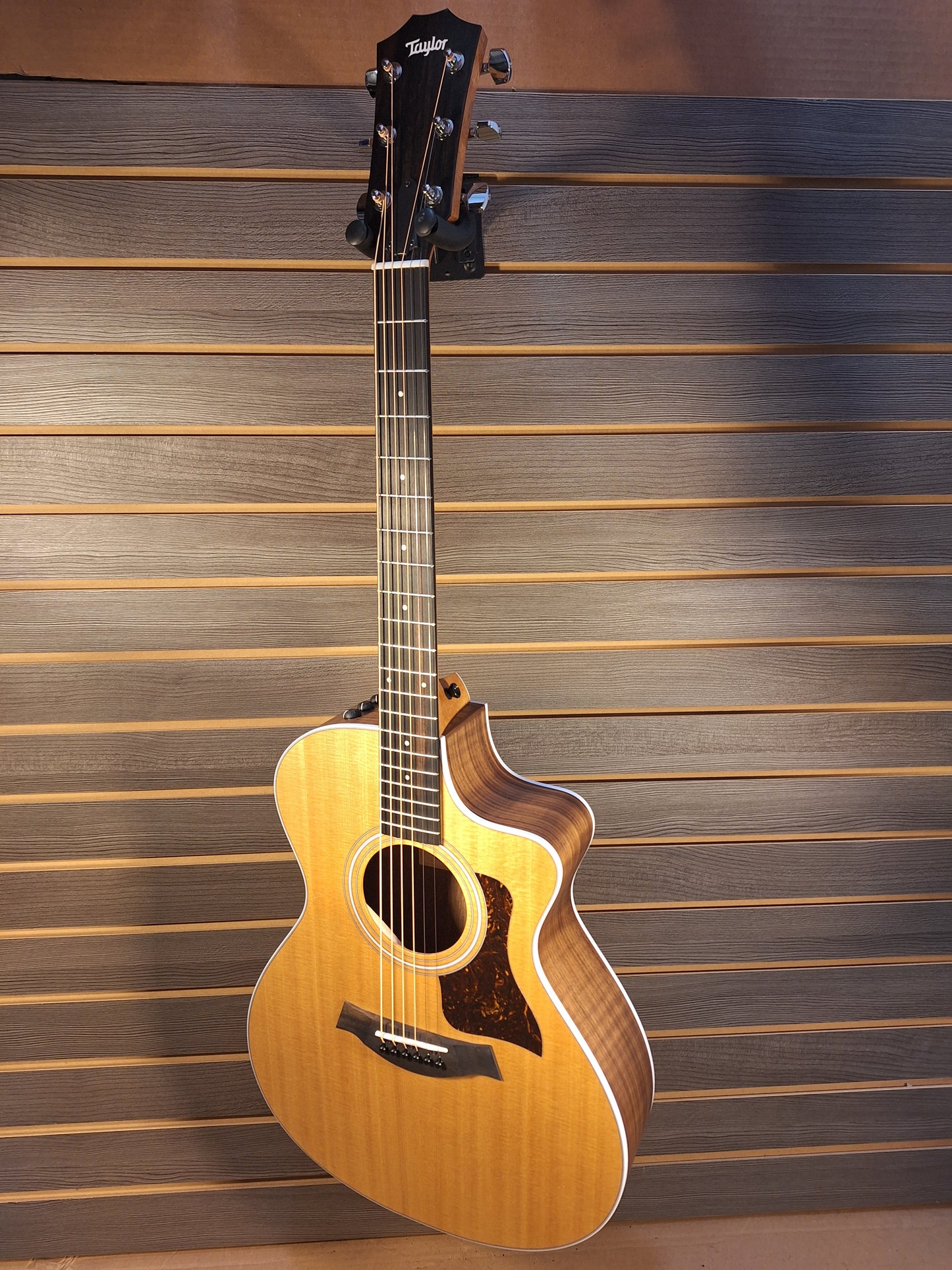 Taylor 212ce AcousticElectric Guitar With Gig Bag