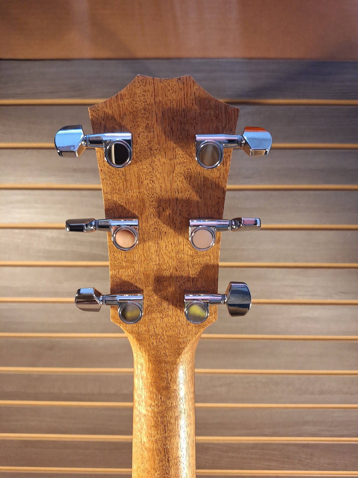 Taylor 212ce AcousticElectric Guitar With Gig Bag